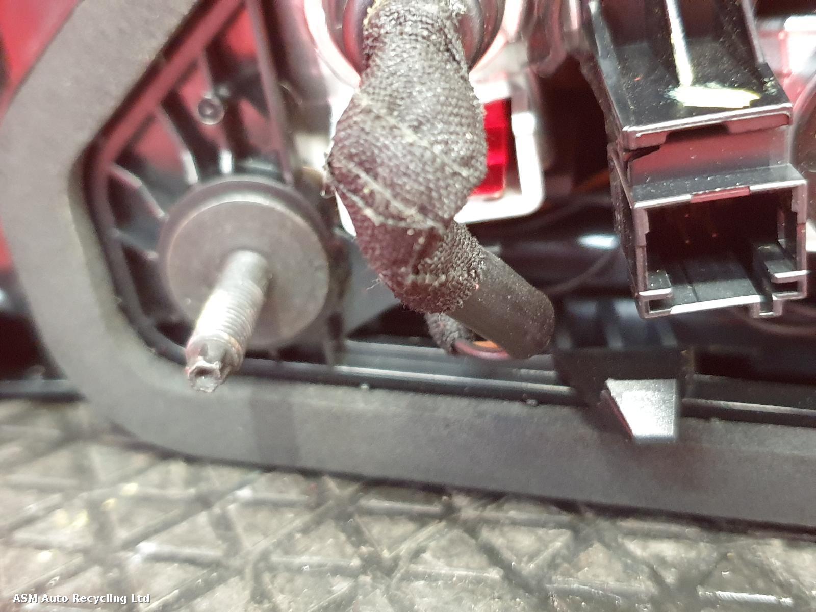 View Auto part R Taillight Vauxhall Grandland X 2019
