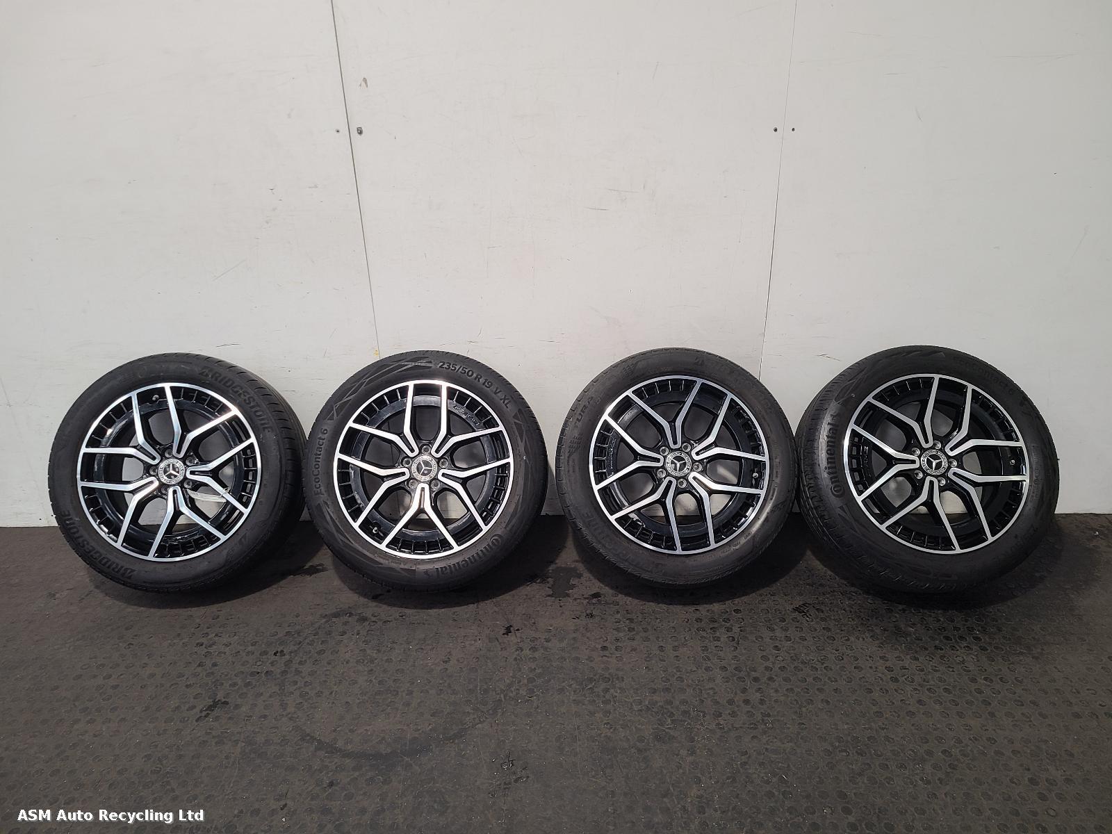 View Auto part Wheel Set Mercedes Eqb 2023