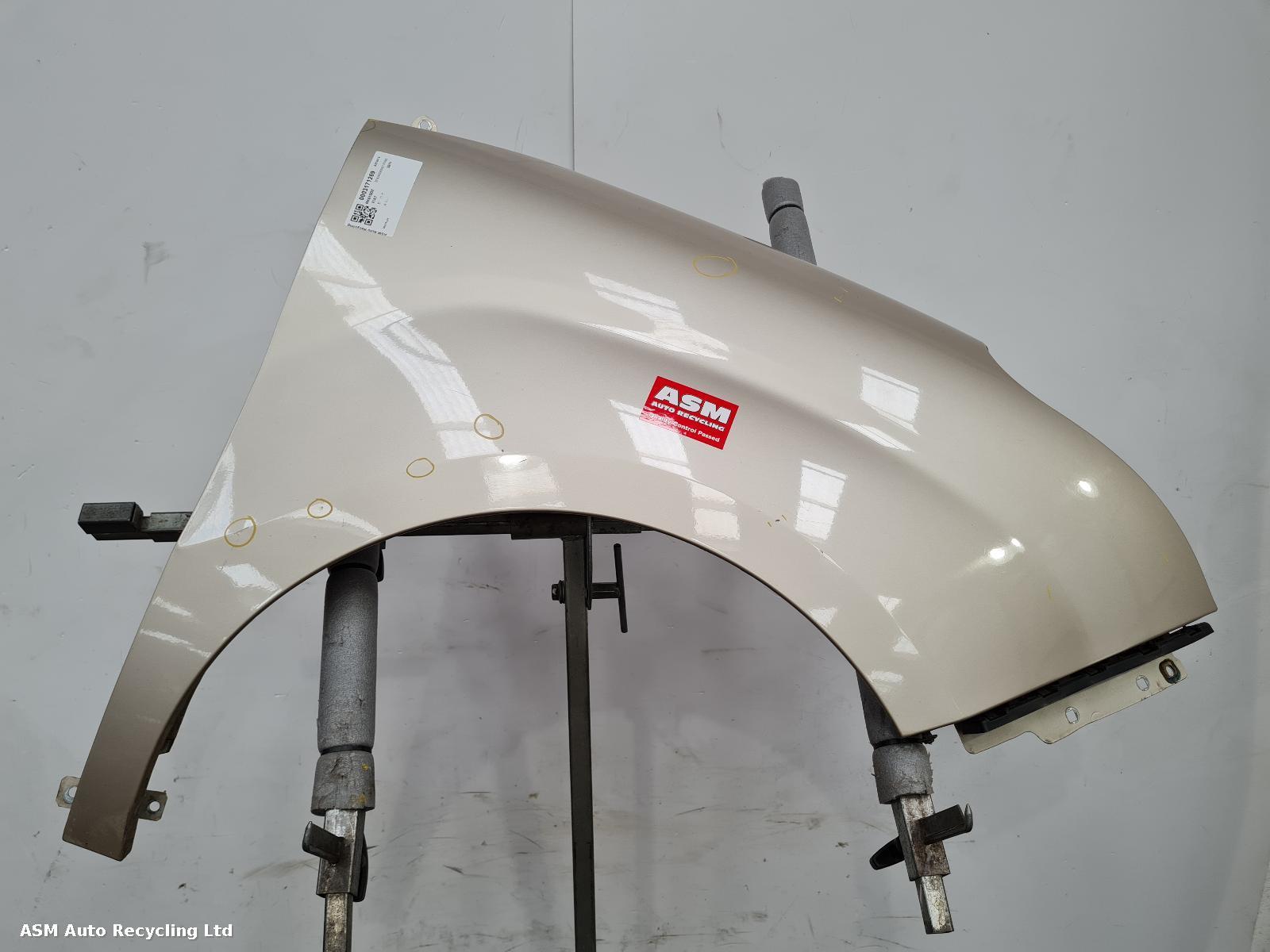 View Auto part R Wing Fiat Doblo 2011