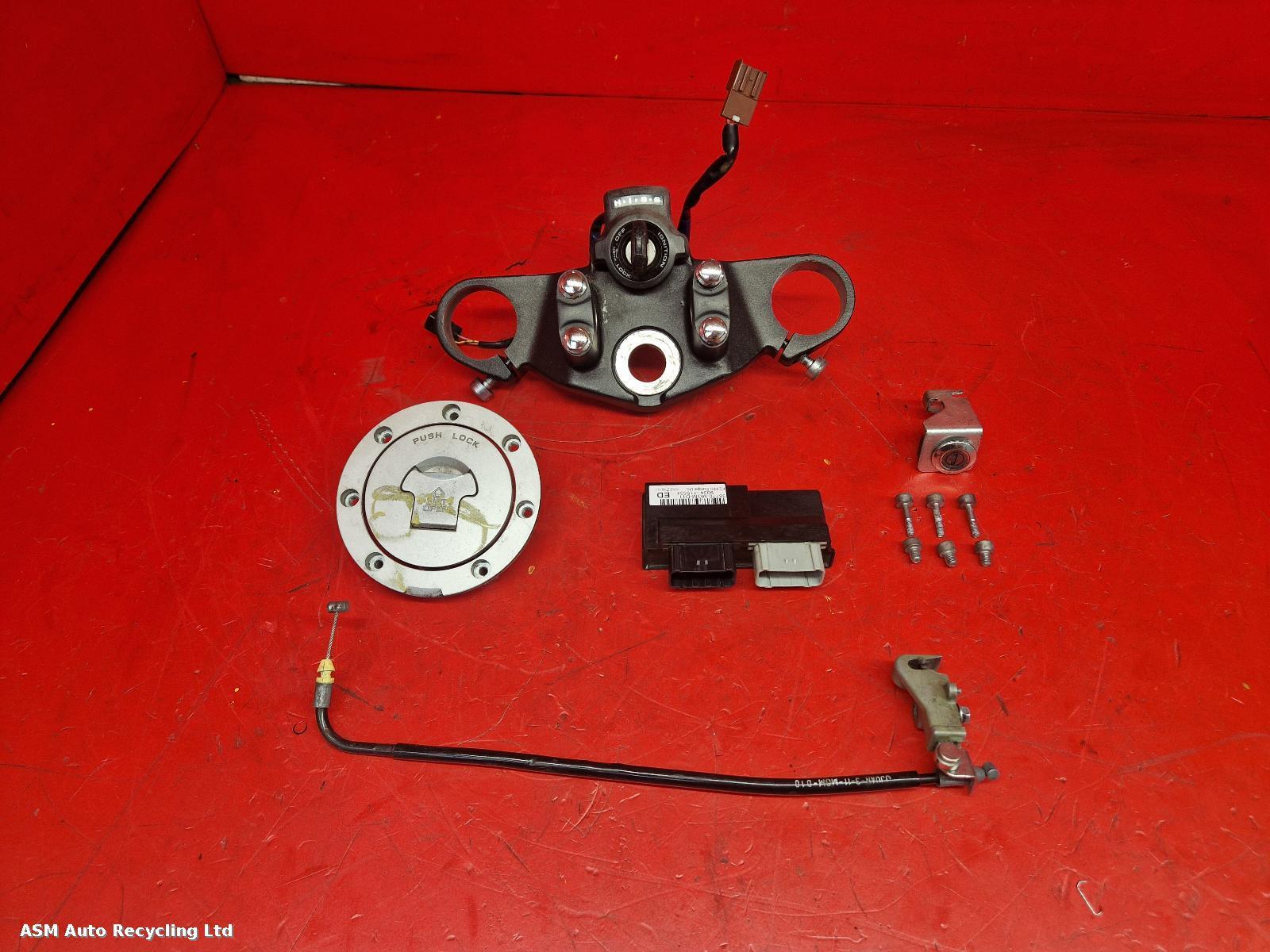 View Auto part Comp.Lock Set + Keys Honda Cb600f 2013