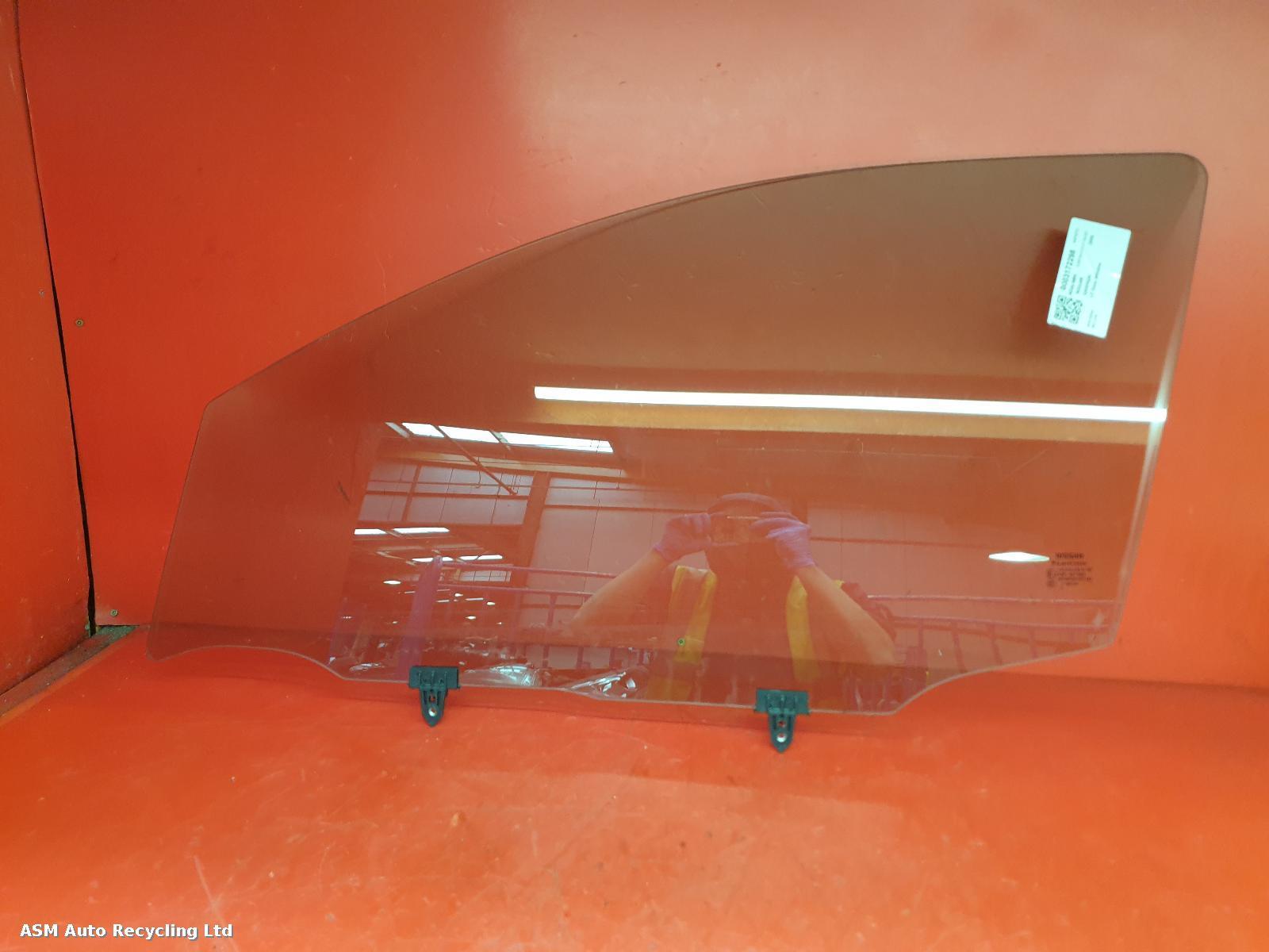 View Auto part LF Door Window Nissan Qashqai 2008
