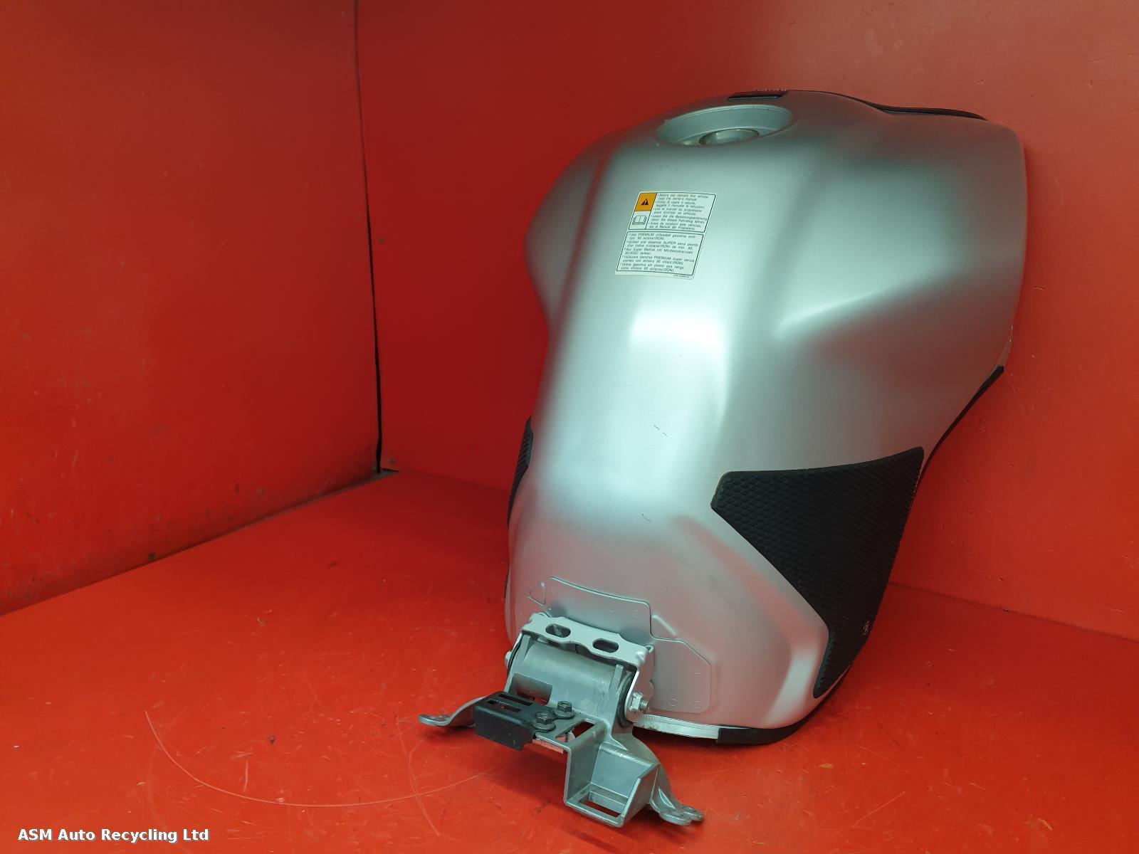 View Auto part Fuel Tank Yamaha Xt 1200 Super Tenere 2016