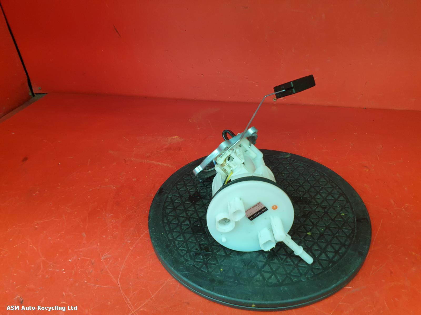 View Auto part Fuel Pump Yamaha Xt 1200 Super Tenere 2016