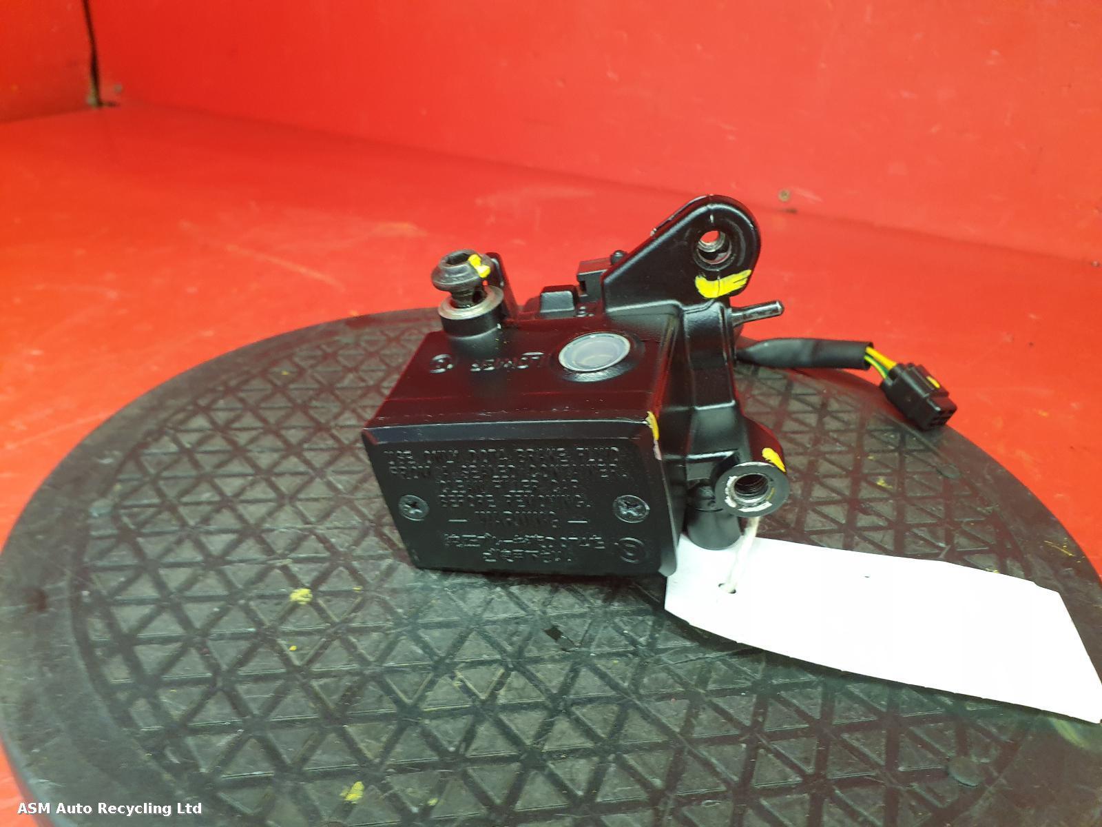 View Auto part Master Cylinder Yamaha Xt 1200 Super Tenere 2016