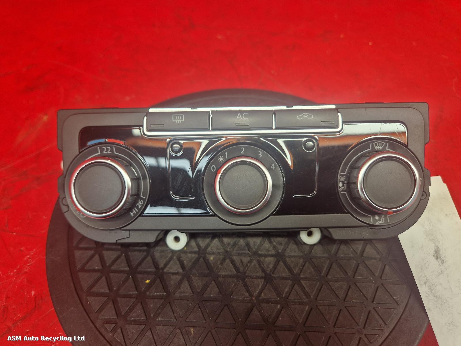 View Auto part Heater/AC Controller Volkswagen Golf 2009