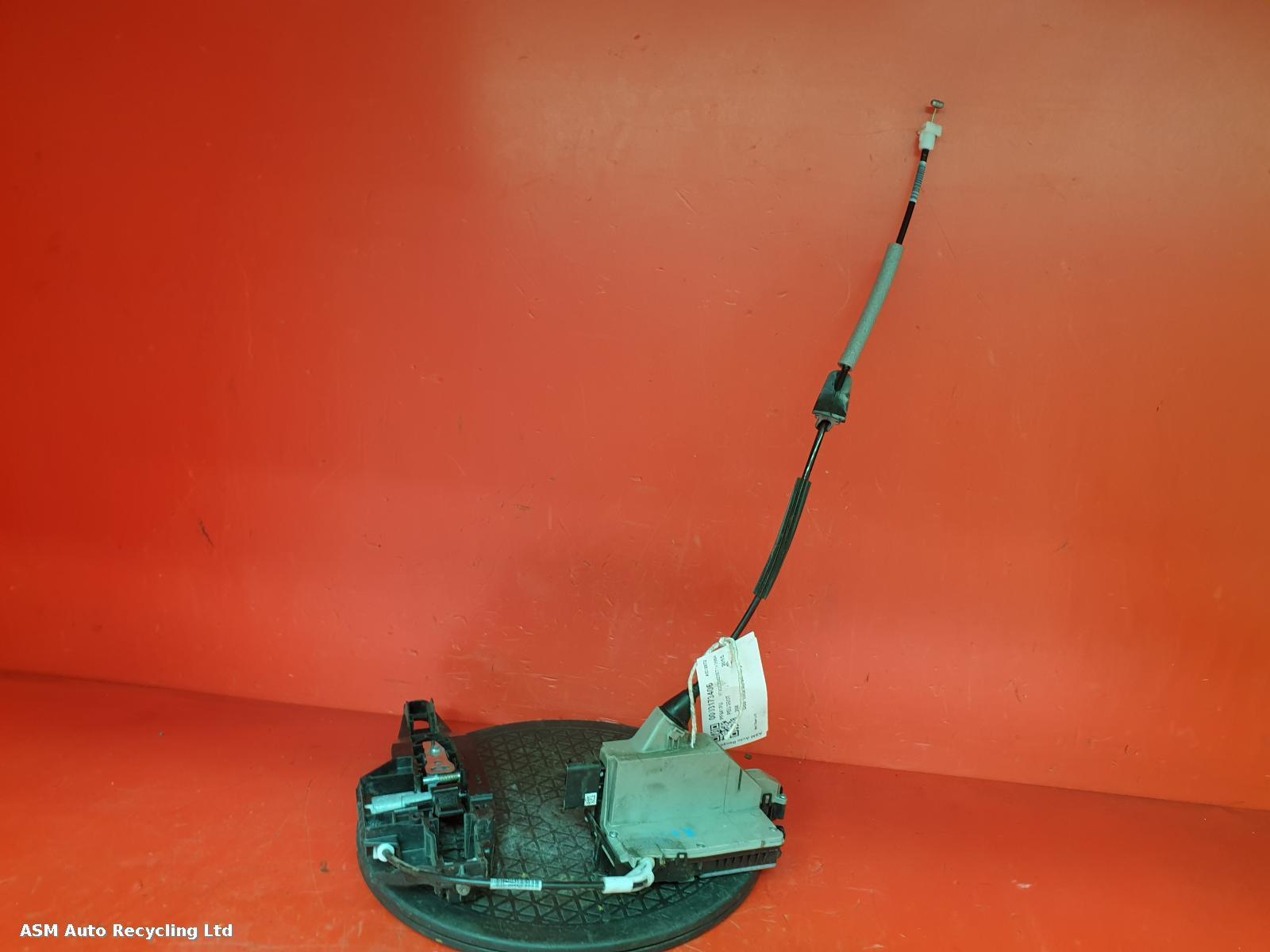 View Auto part Door Lock Assembly Peugeot 208 2015