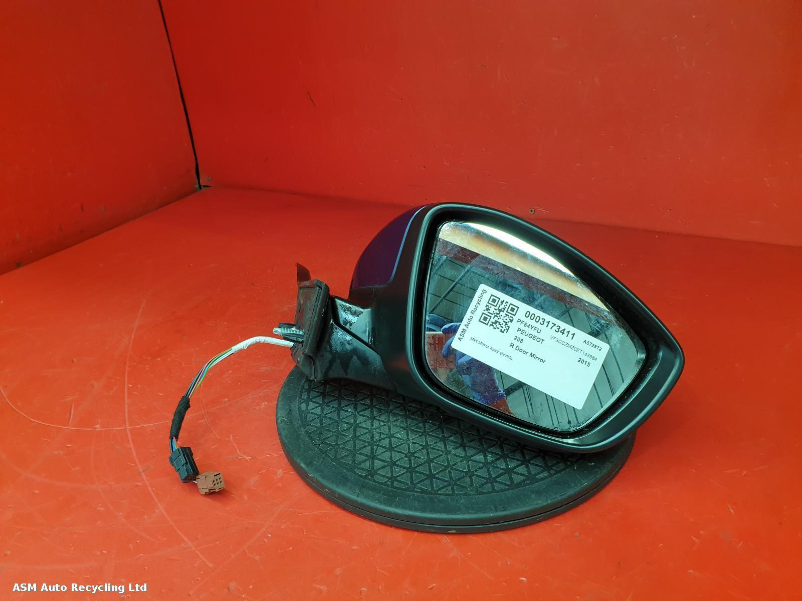 View Auto part R Door Mirror Peugeot 208 2015