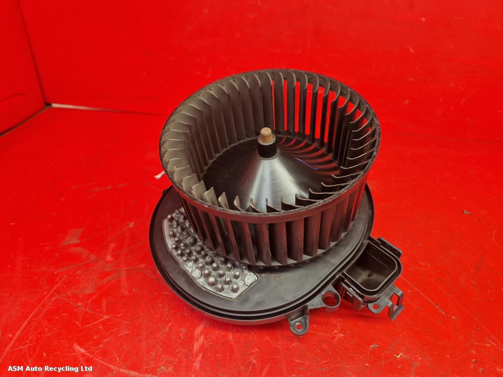 View Auto part Heater Motor/Assembly Bmw 1 Series 2014