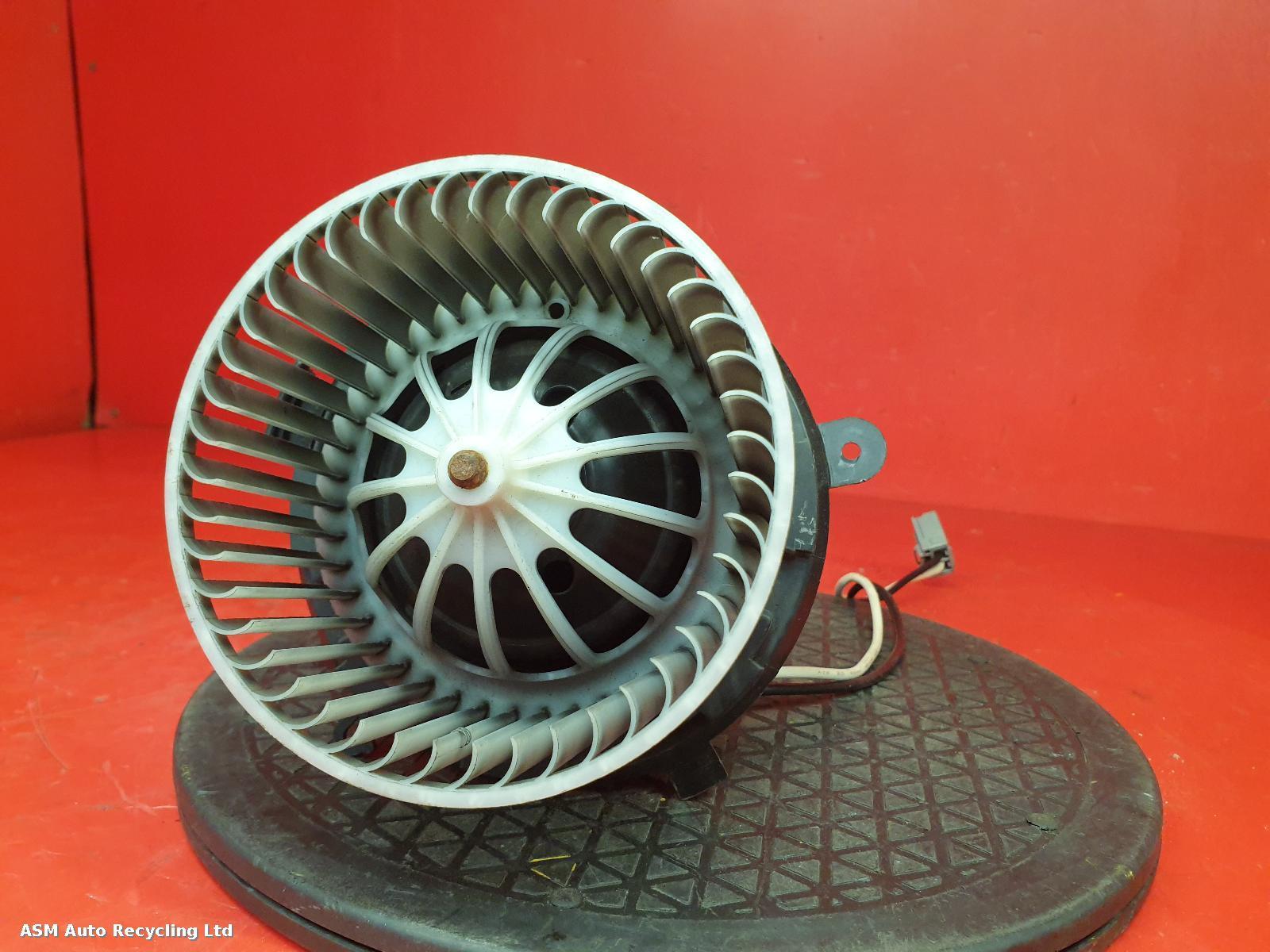 View Auto part Heater Motor/Assembly Vauxhall Astra 2011