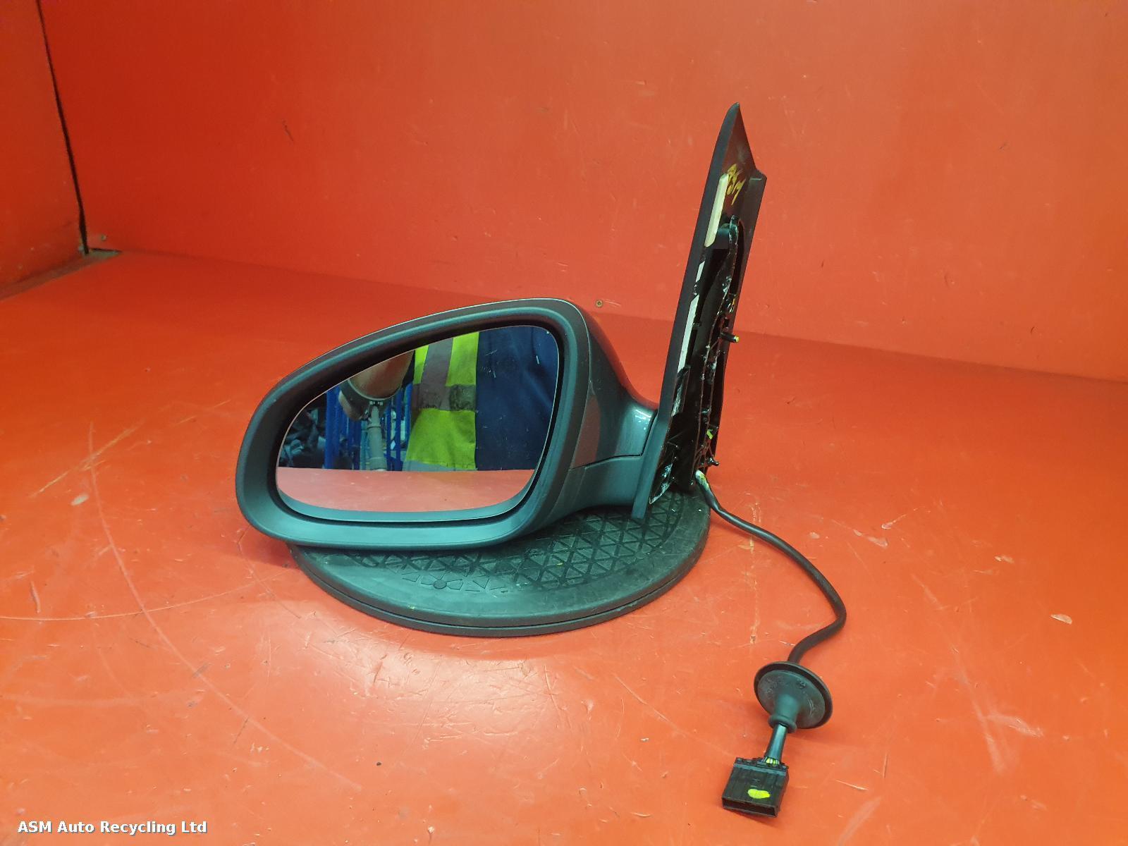 View Auto part L Door Mirror Vauxhall Astra 2011