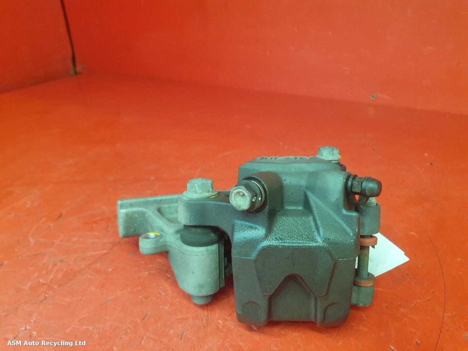 View Auto part Caliper Honda Cb650f 2018