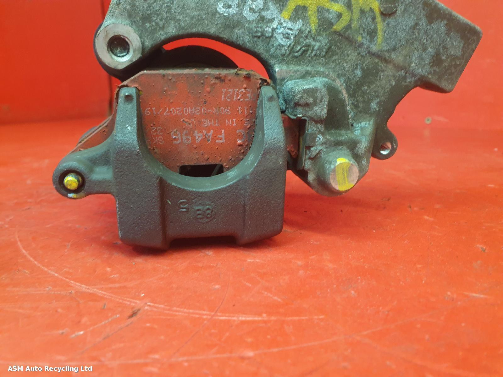 View Auto part Caliper Honda Cb650f 2018