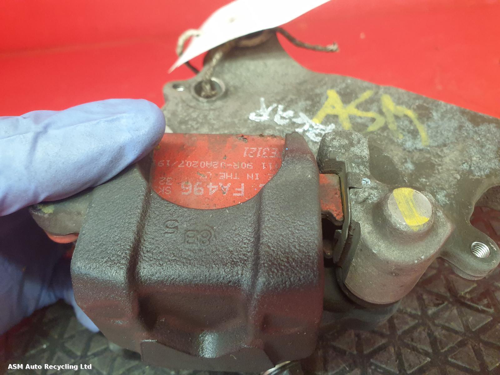 View Auto part Caliper Honda Cb650f 2018