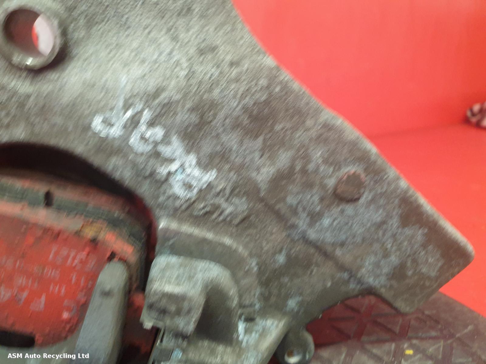 View Auto part Caliper Honda Cb650f 2018