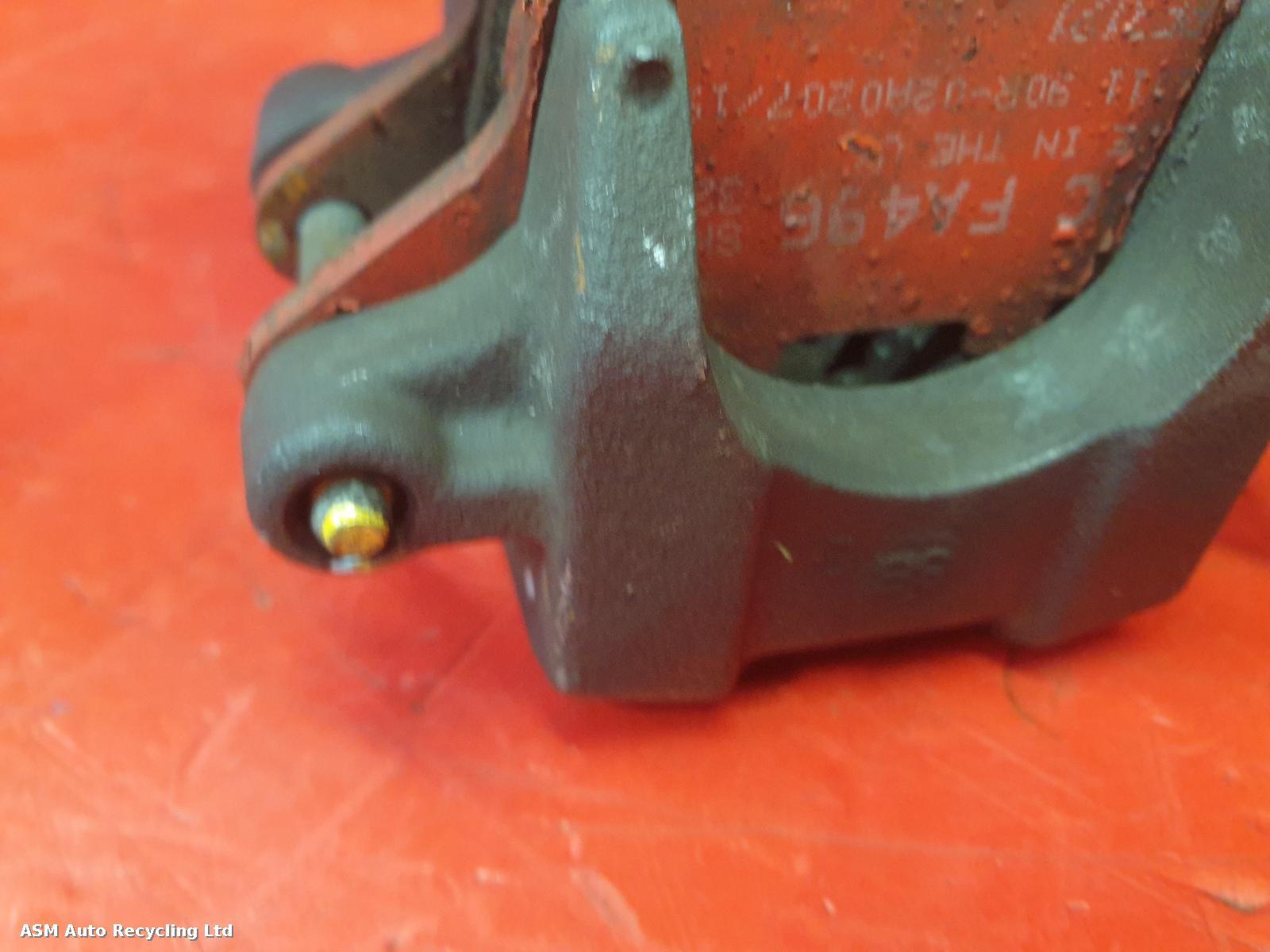 View Auto part Caliper Honda Cb650f 2018