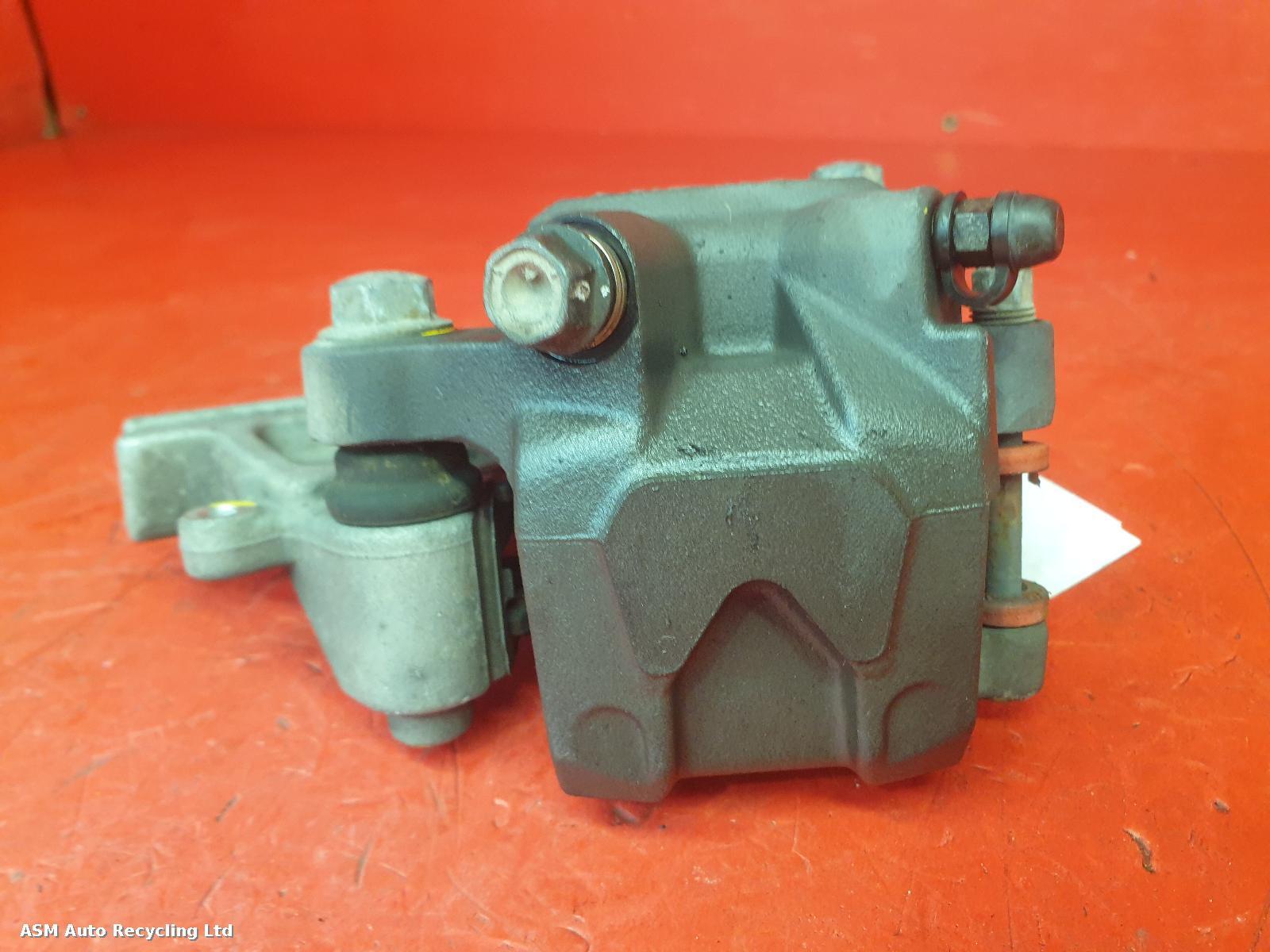 View Auto part Caliper Honda Cb650f 2018