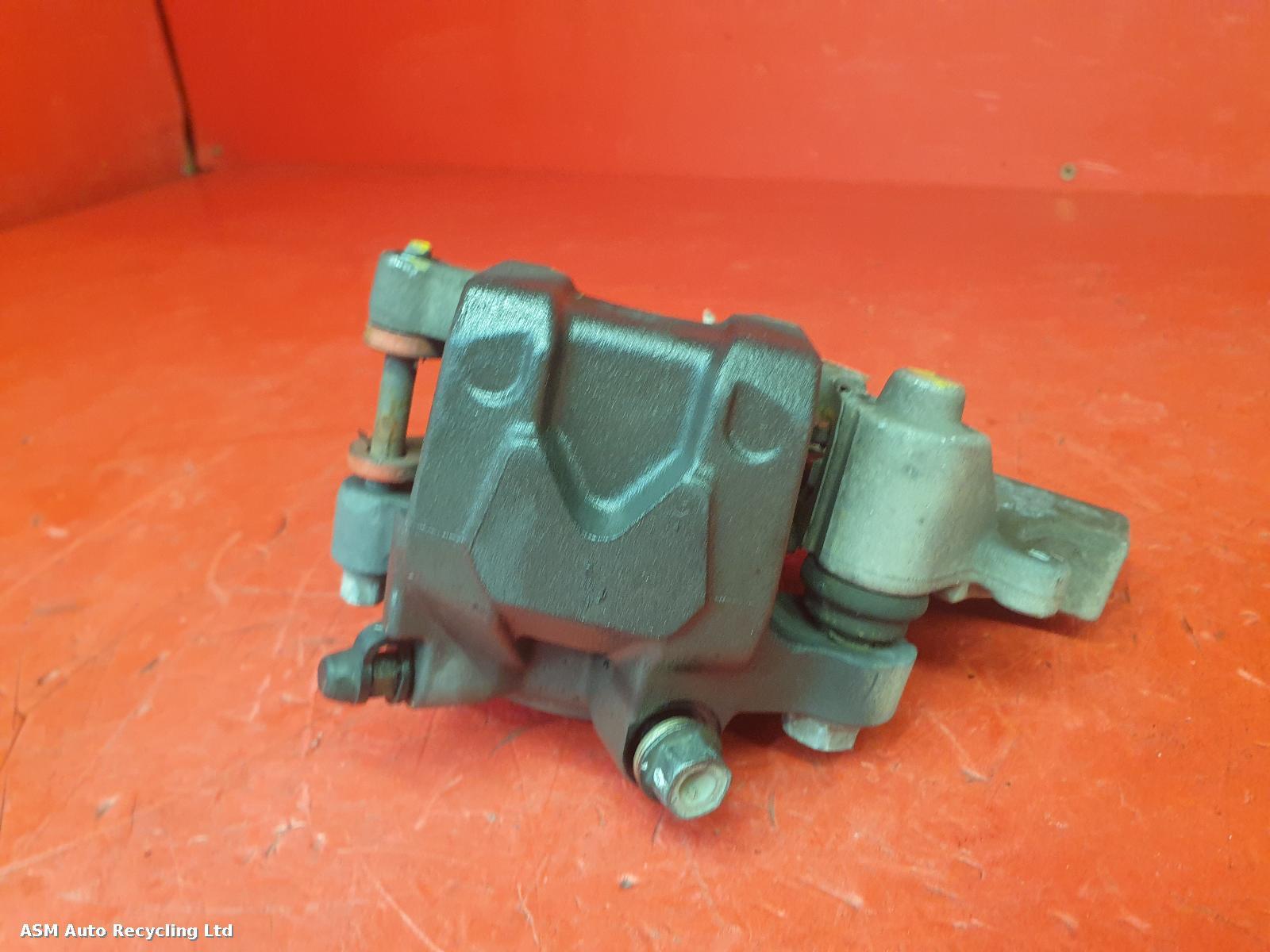 View Auto part Caliper Honda Cb650f 2018