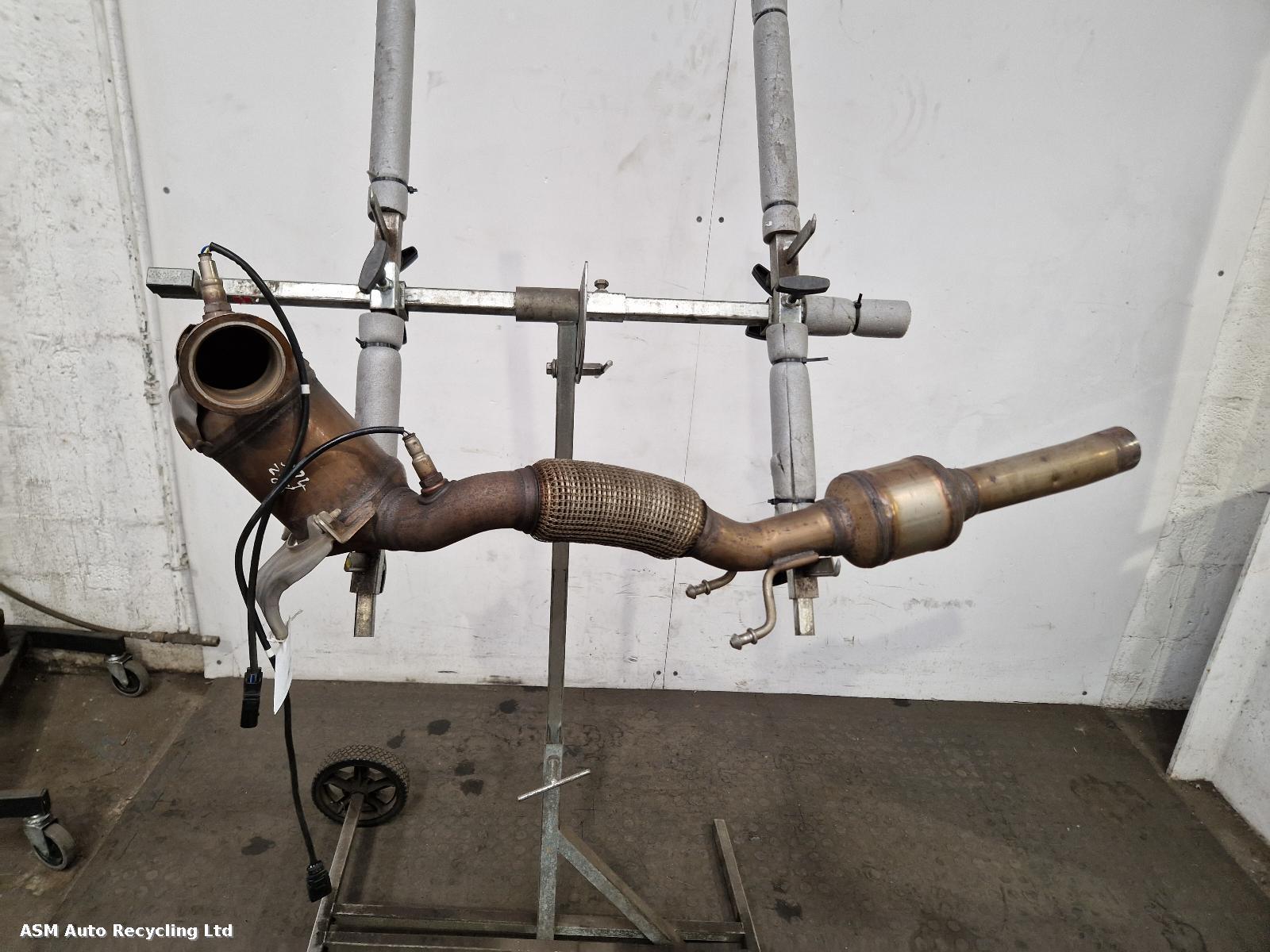 View Auto part Catalytic Converter Volkswagen Golf Sv 2018