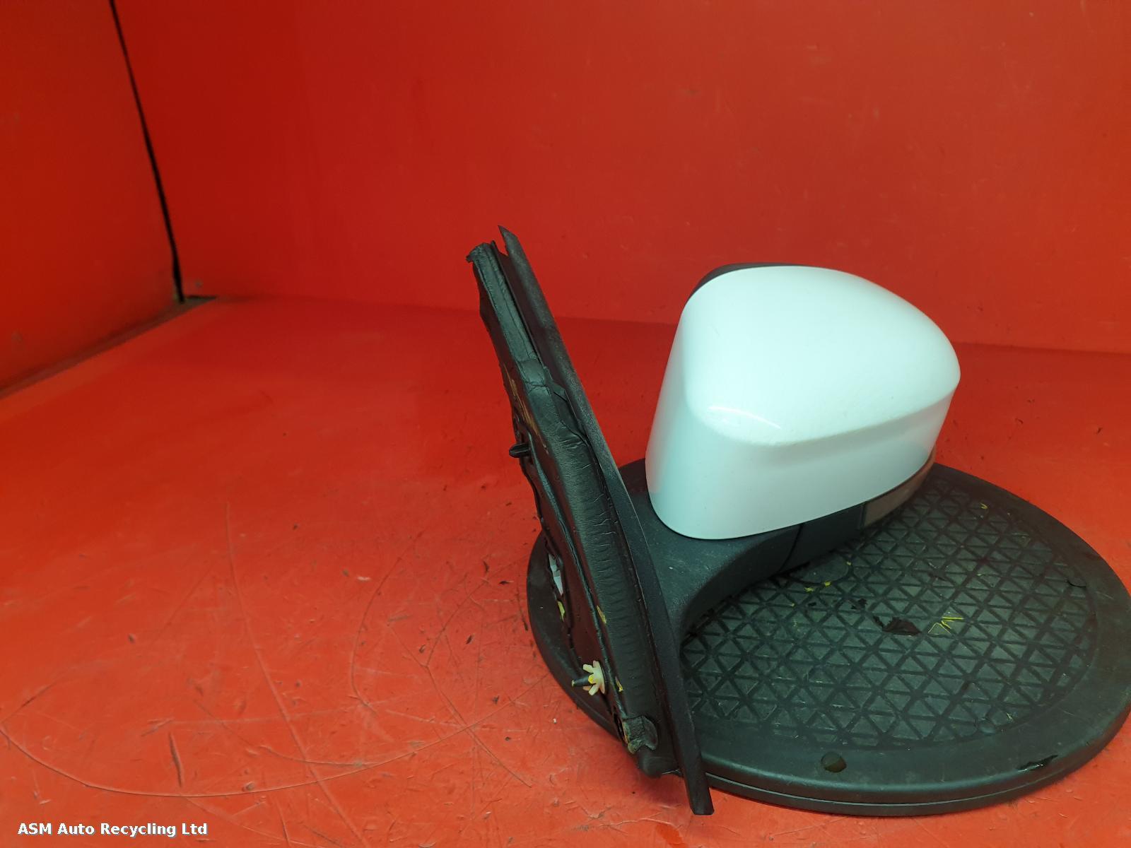 View Auto part L Door Mirror Ford Focus 2014