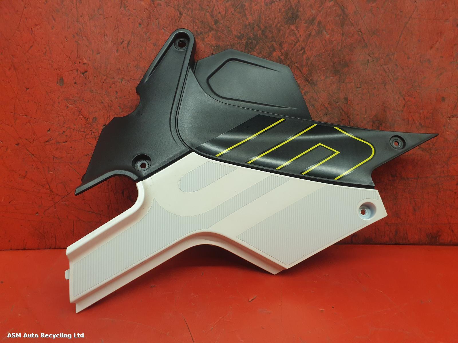 View Auto part Side Panel Left Benelli Leoncino 125 E5 2022