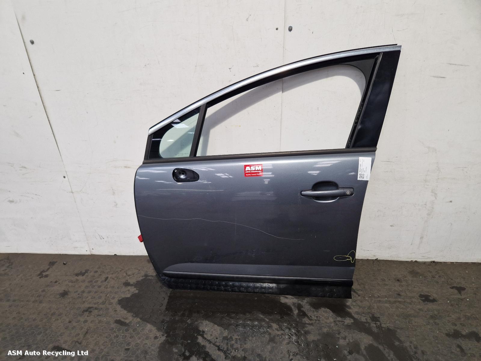 View Auto part L Front Door Peugeot 3008 2011