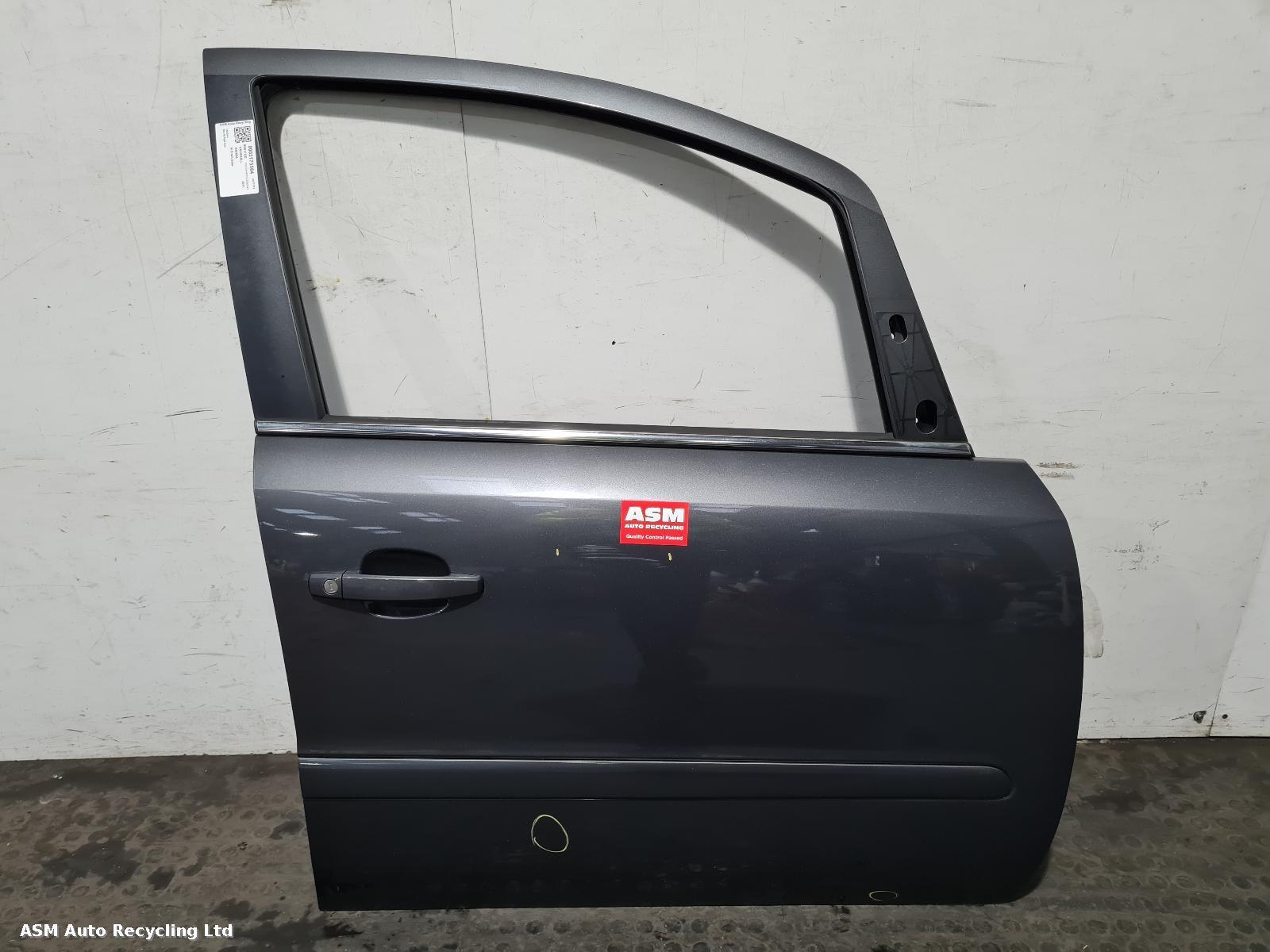 View Auto part R Front Door Vauxhall Zafira 2011