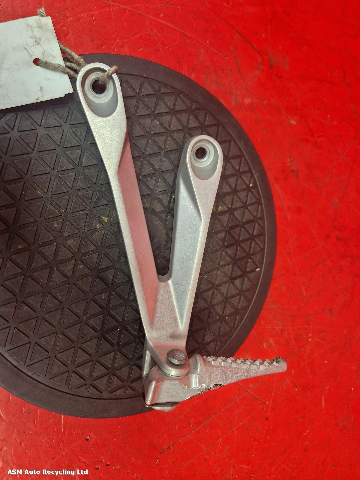 View Auto part Left Footrest Honda Cbr 600 R3-r 2024