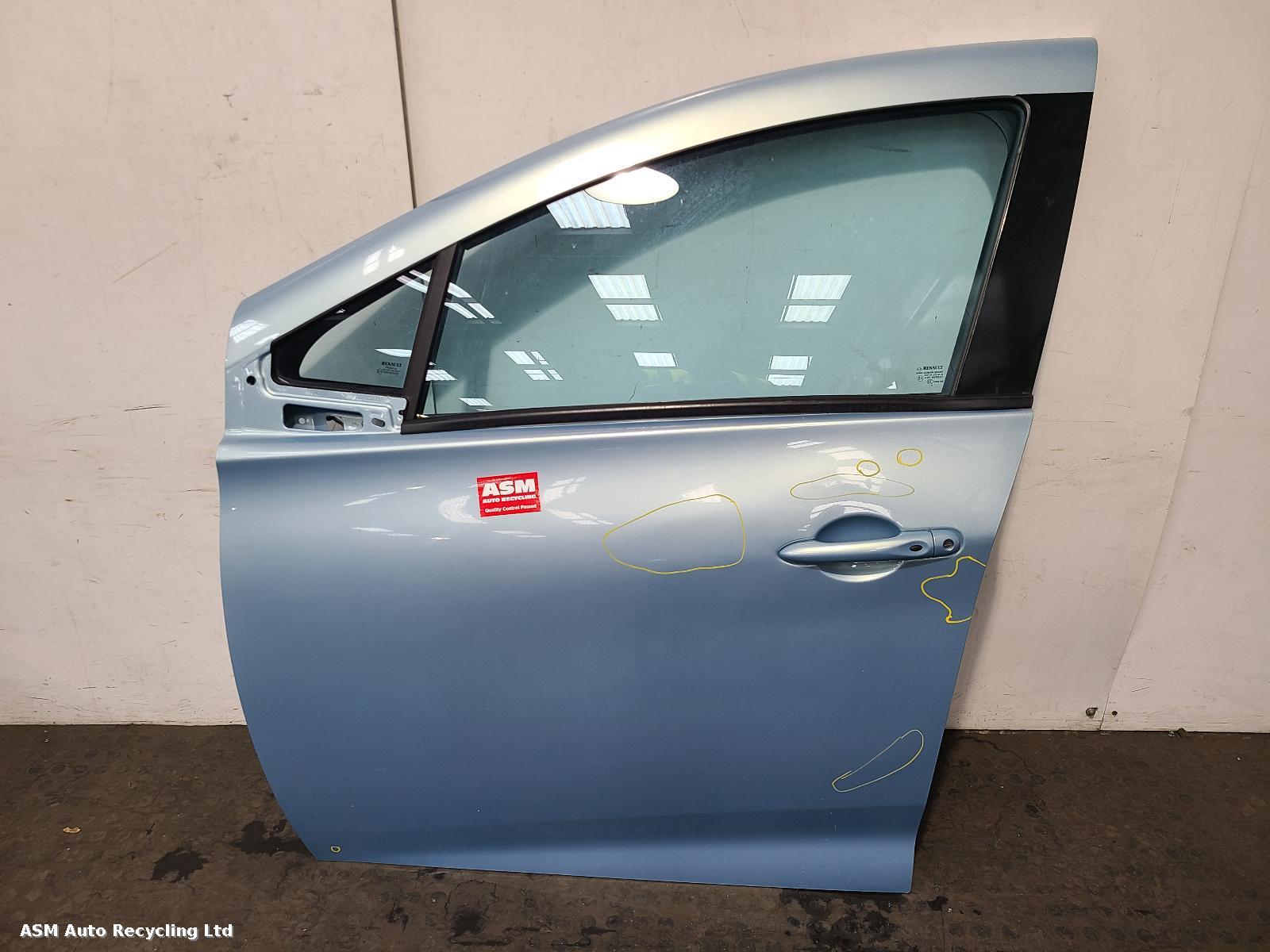 View Auto part L Front Door Renault Zoe 2015