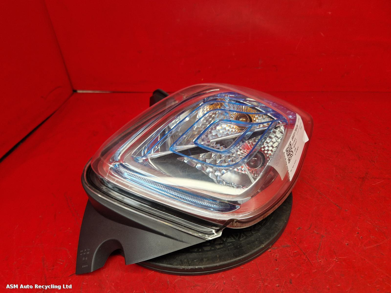 View Auto part R Taillight Renault Zoe 2015