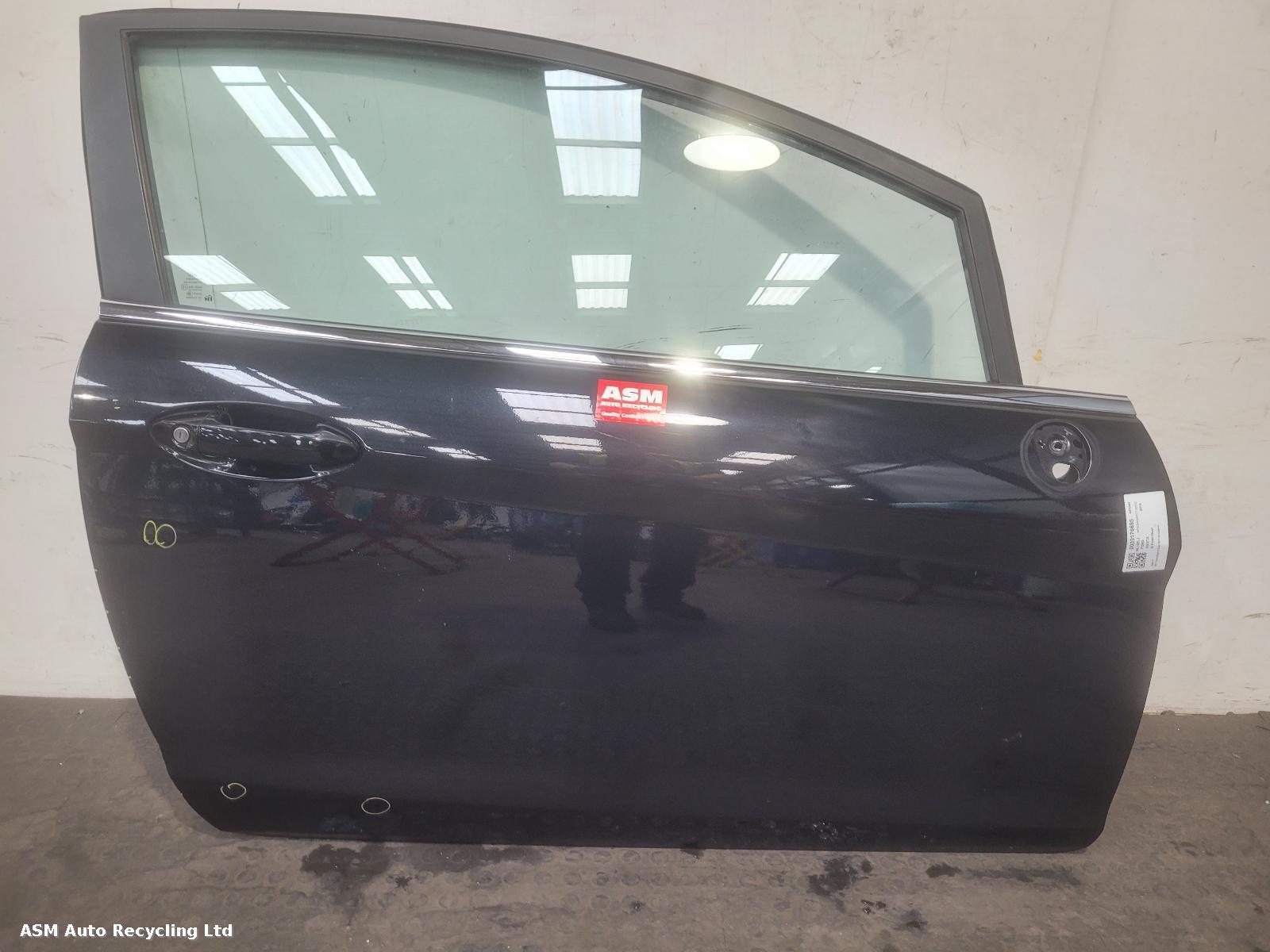 View Auto part R Front Door Ford Fiesta 2015