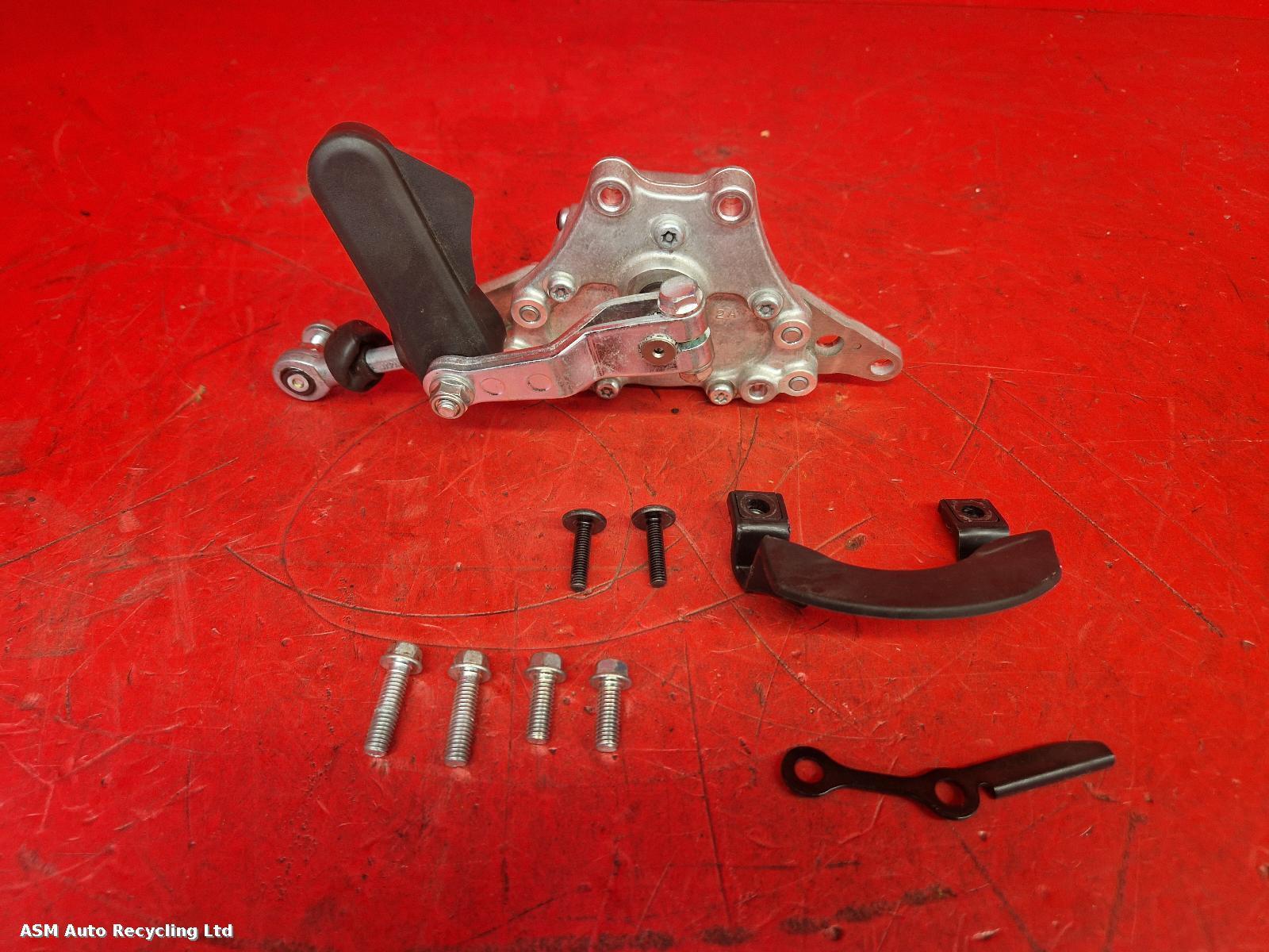 View Auto part Steering Damper Honda Cbr 600 R3-r 2024