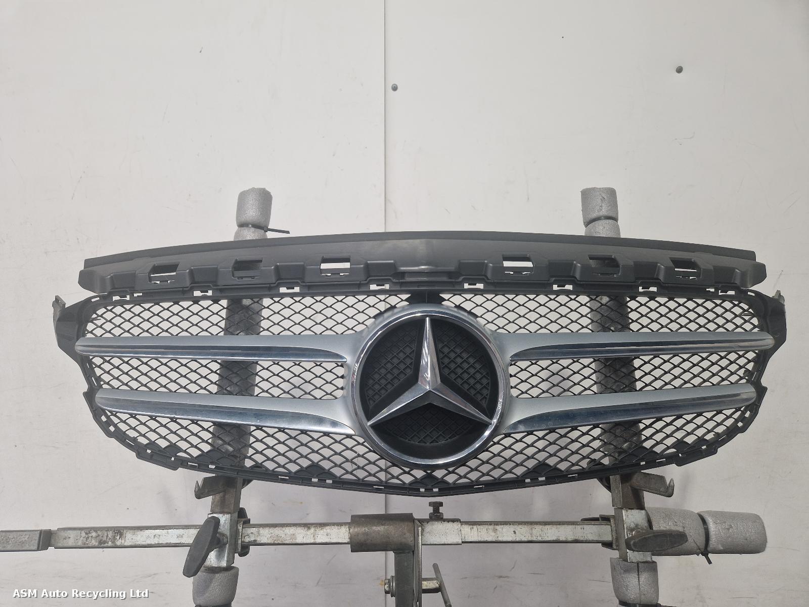 View Auto part Grille Mercedes C Class 2017