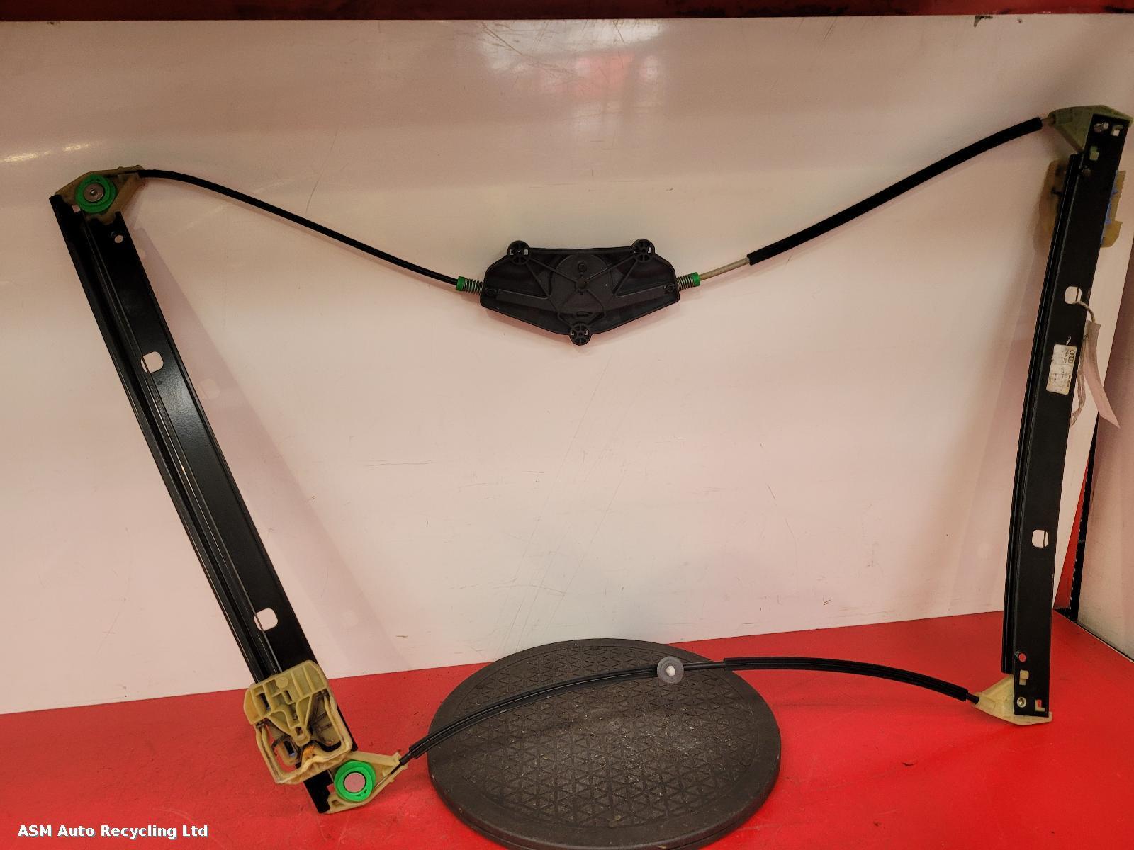 View Auto part RF Window Regulator Audi A4 2009
