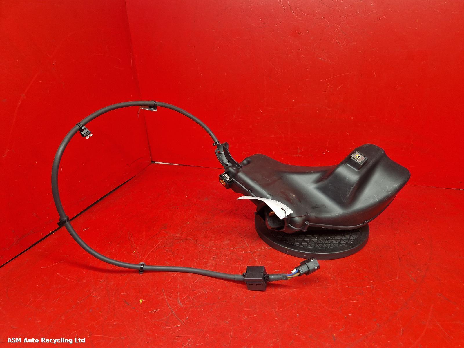 View Auto part Misc Vespa Elettrica 2023