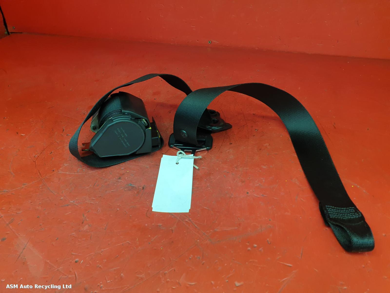 View Auto part Seat Belt Bmw 3 Series 2004