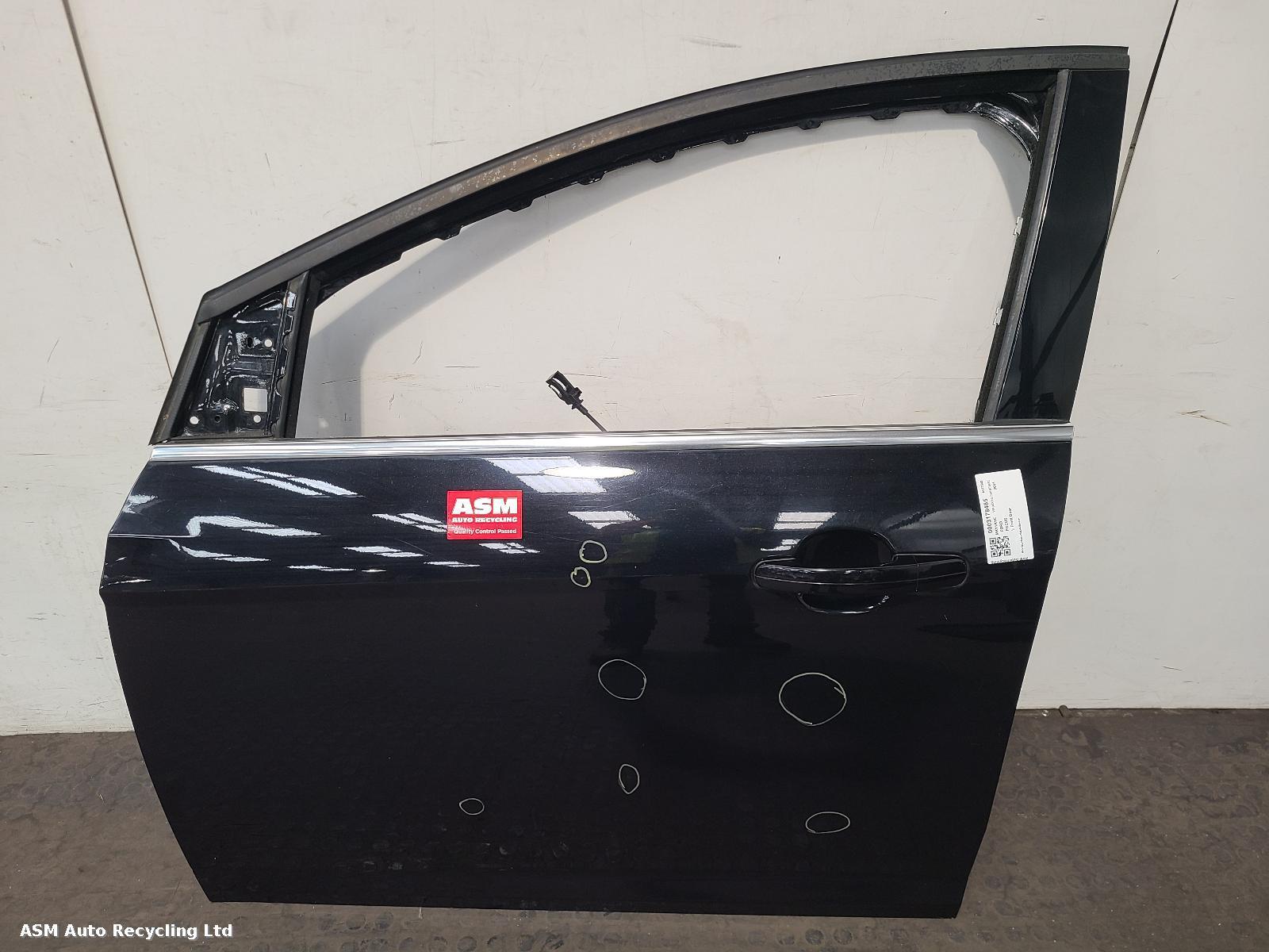 View Auto part L Front Door Ford Focus 2011