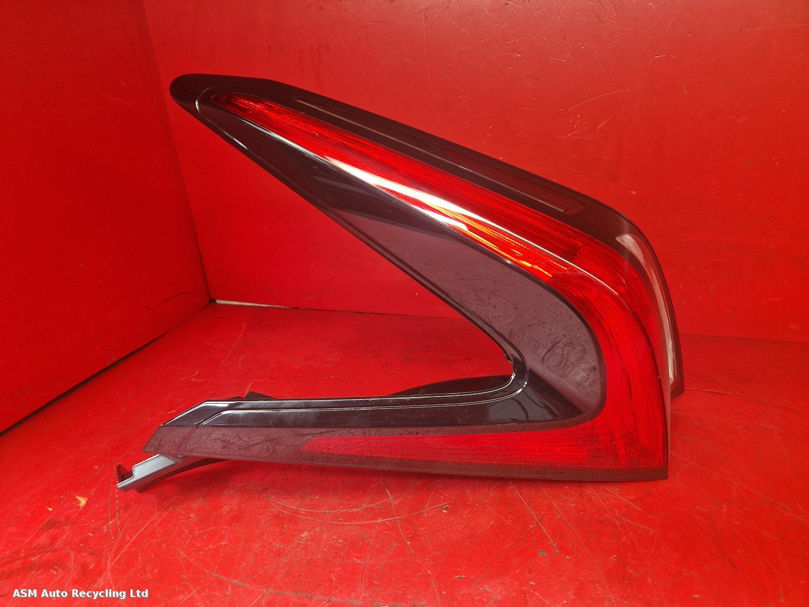 View Auto part R Taillight Nissan Leaf 2022