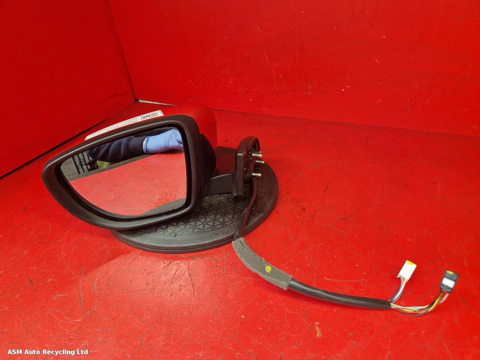 View Auto part L Door Mirror Nissan Leaf 2022