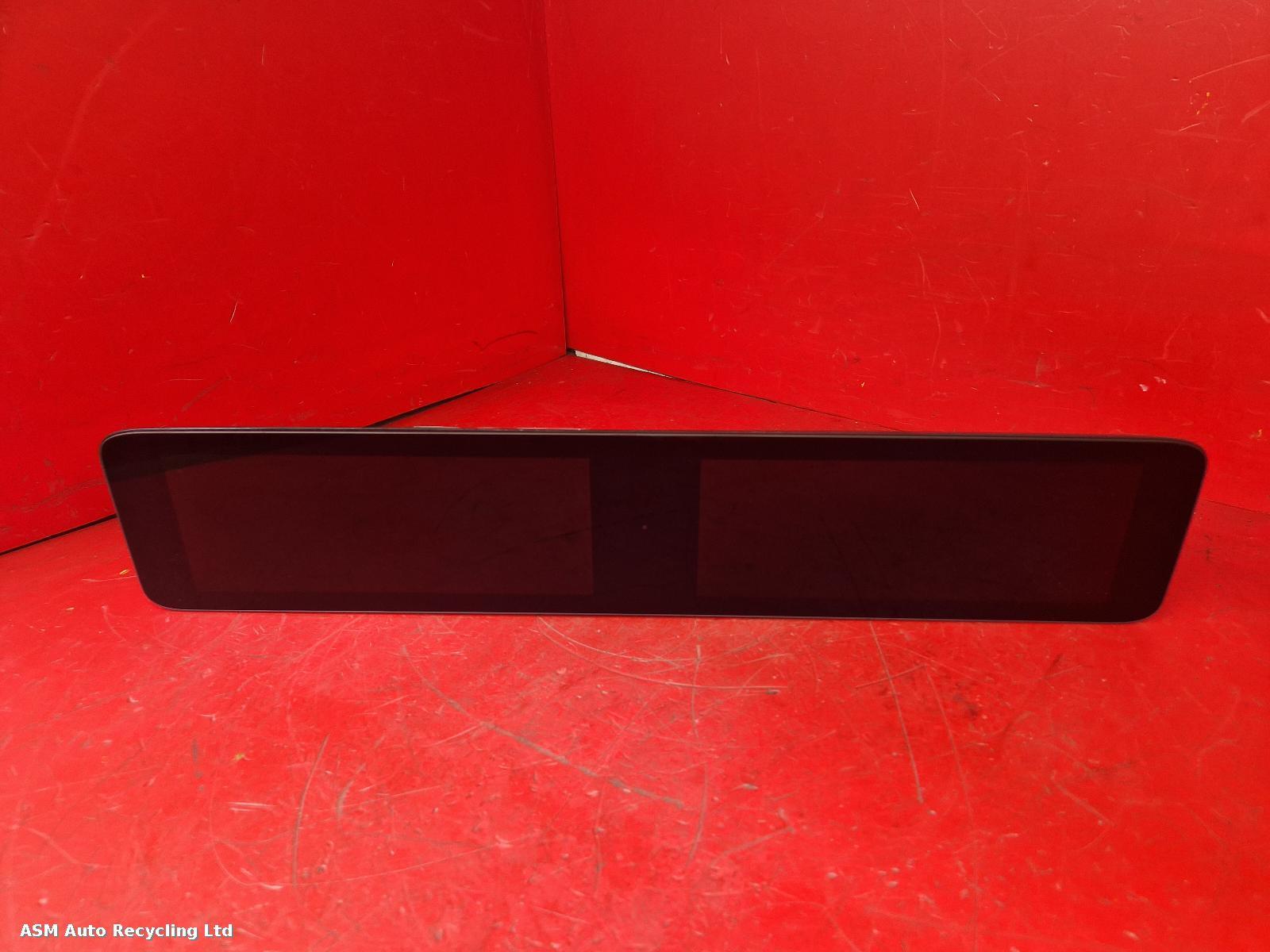 View Auto part Radio Display Mercedes Eqb 2024