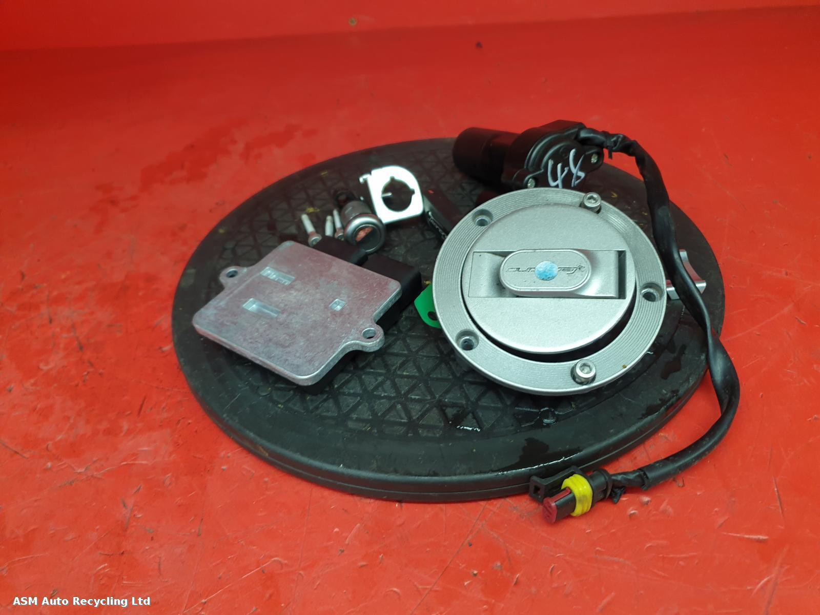 View Auto part Comp.Lock Set + Keys Benelli Leoncino 125 E5 2023
