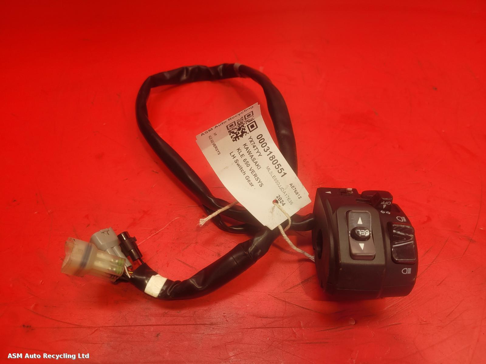View Auto part LH Switch Gear Kawasaki Kle 650 Versys 2024