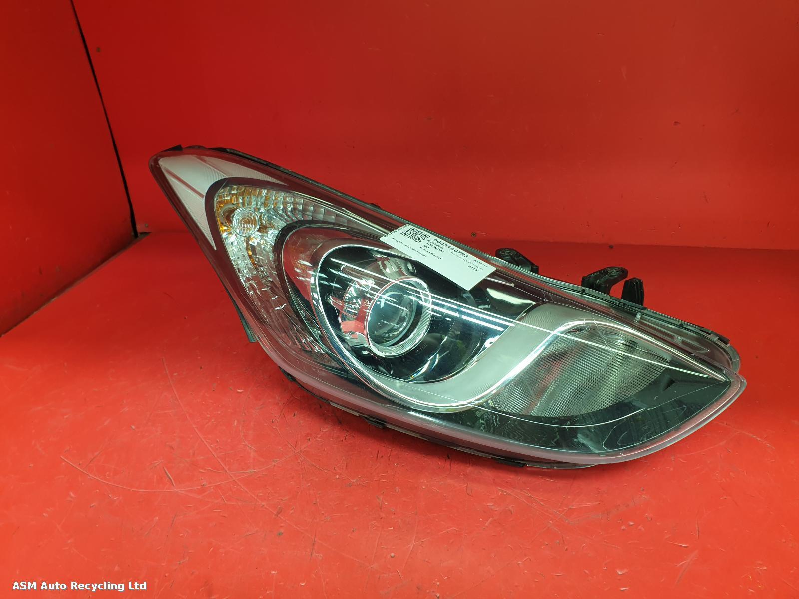 View Auto part R Headlamp Hyundai I30 2013