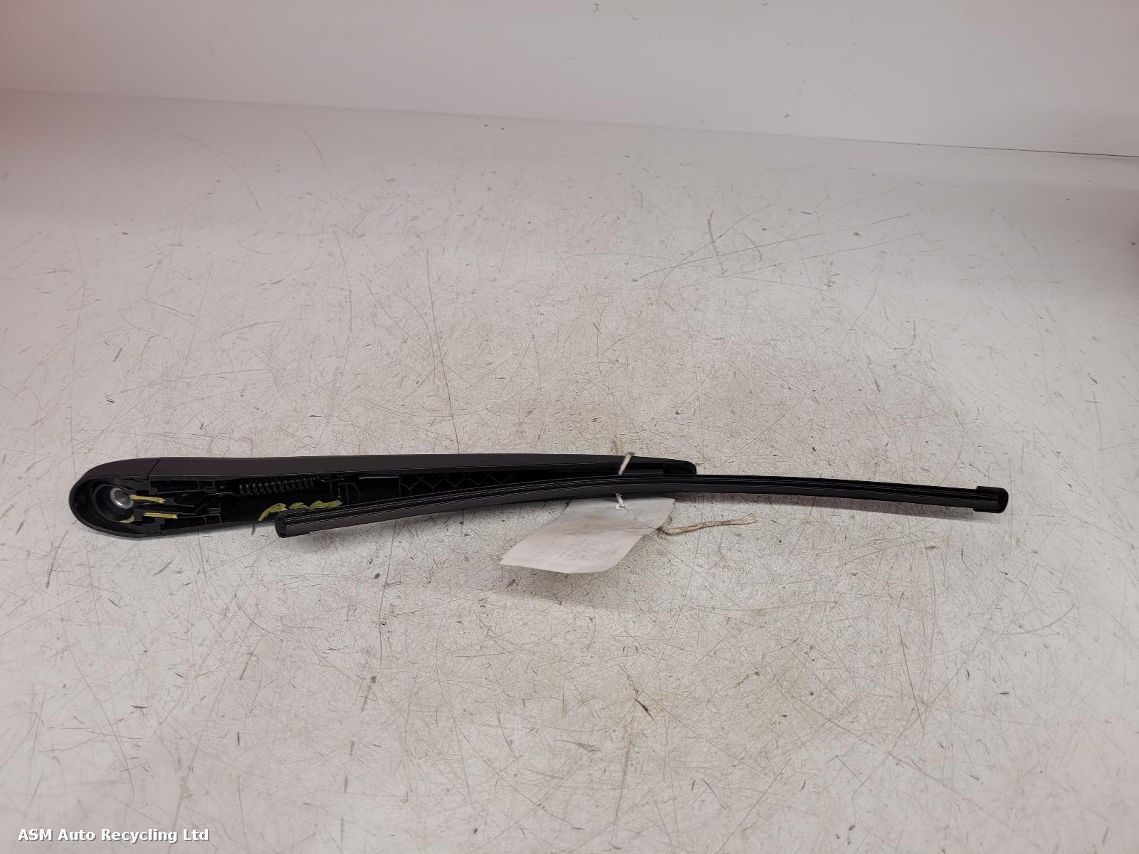 View Auto part Wiper Arm Mercedes Gla Class 2025