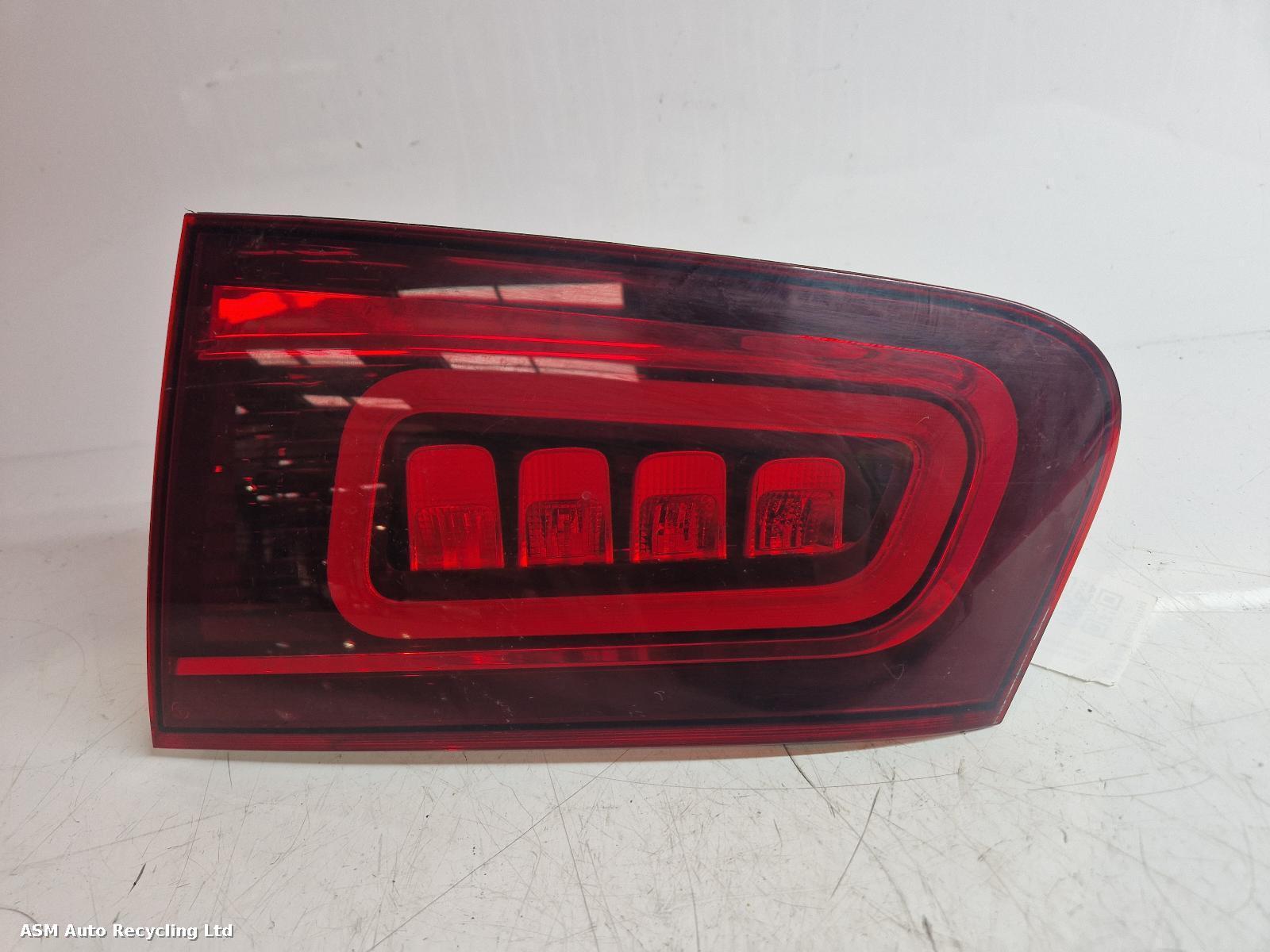 View Auto part R Taillight Mercedes Glc 2020