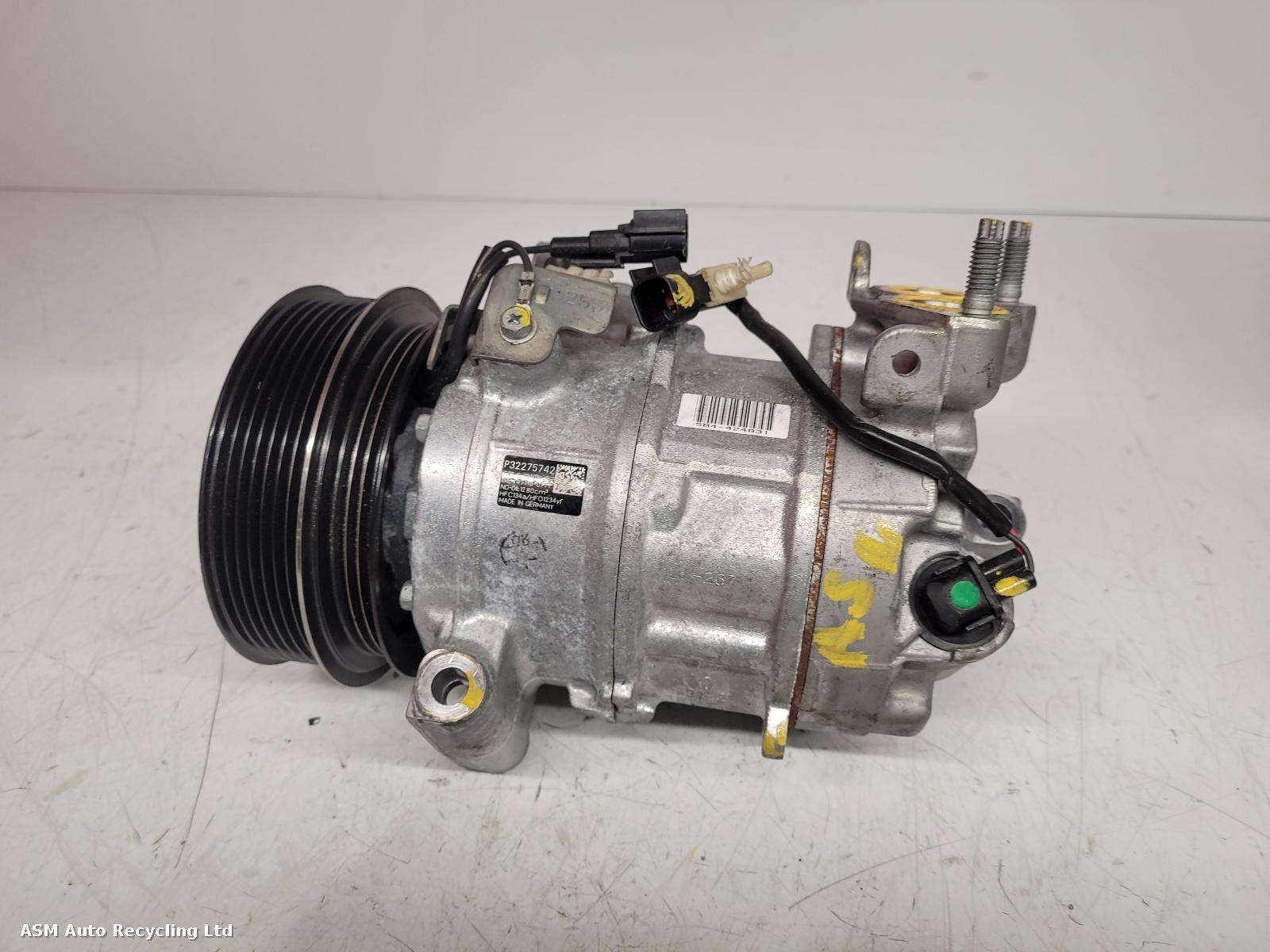 View Auto part Compressor Volvo V90 2023