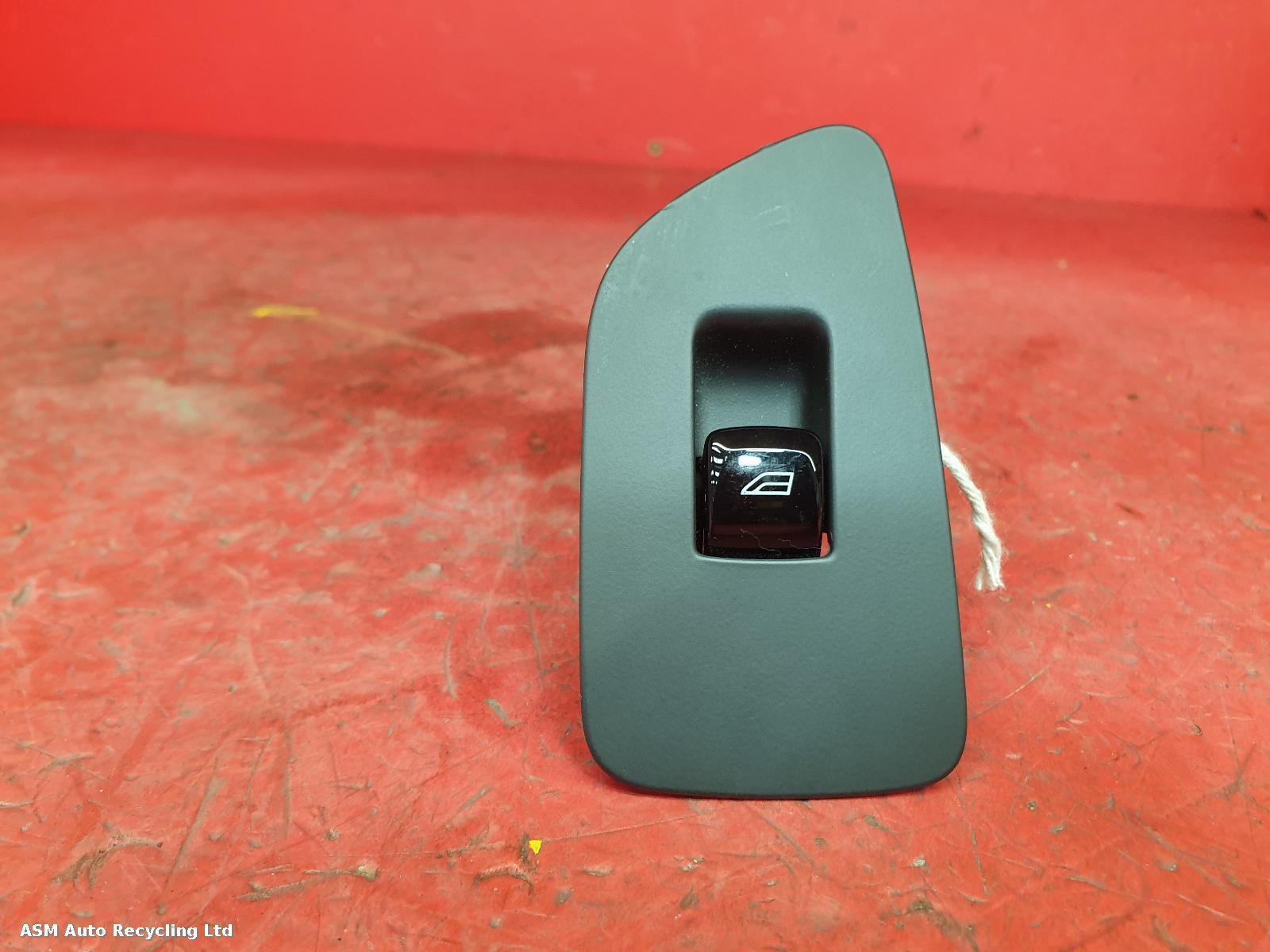 View Auto part Elect. Window Switch Volvo V90 2023
