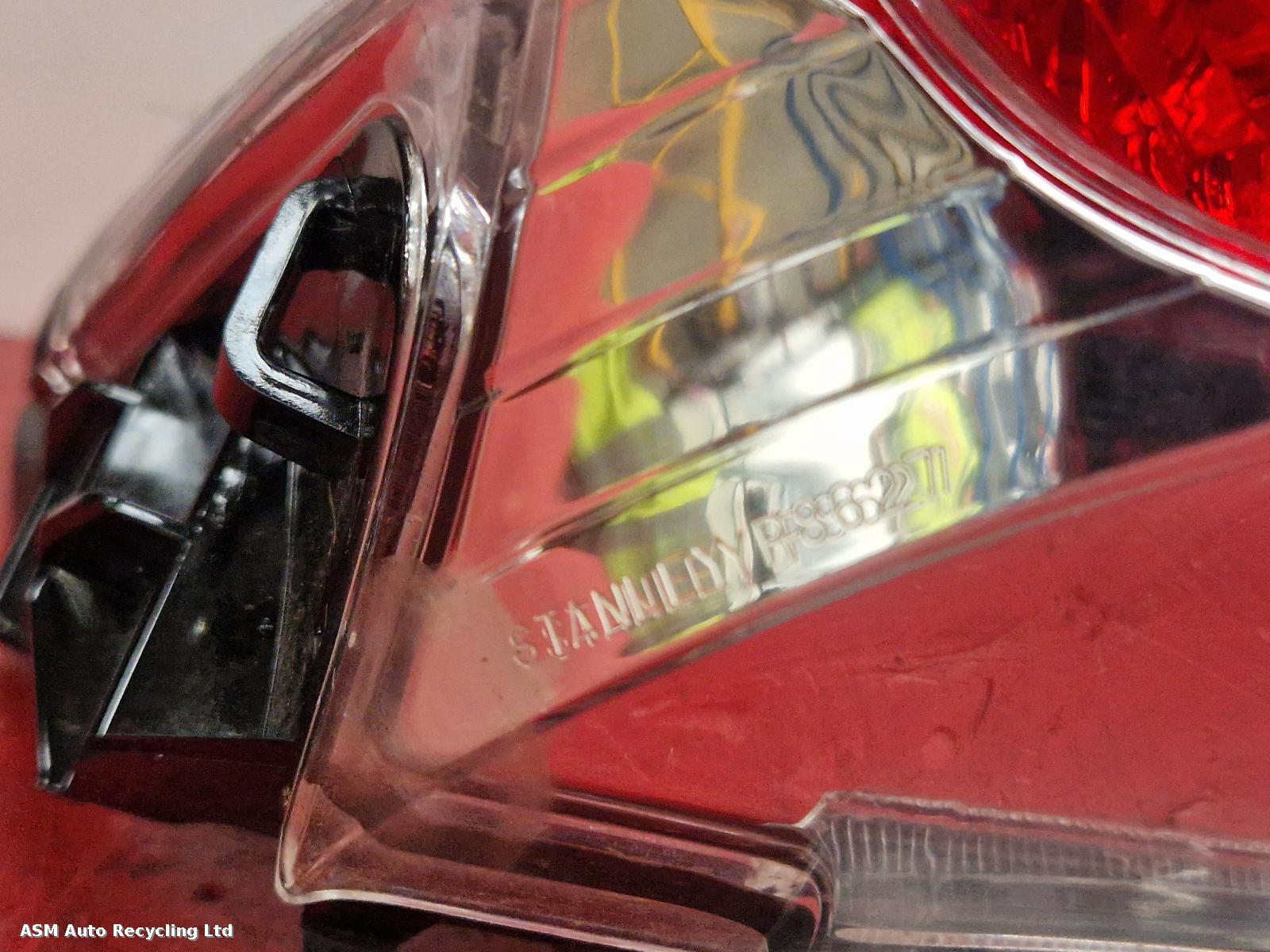 View Auto part Taillight Honda Ww 2013