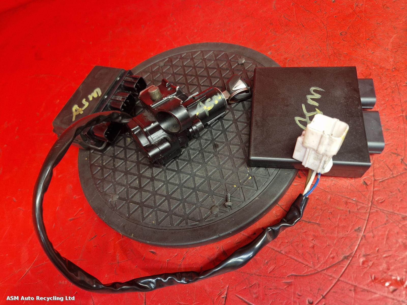 View Auto part Comp.Lock Set + Keys Kawasaki Er 6f 2016