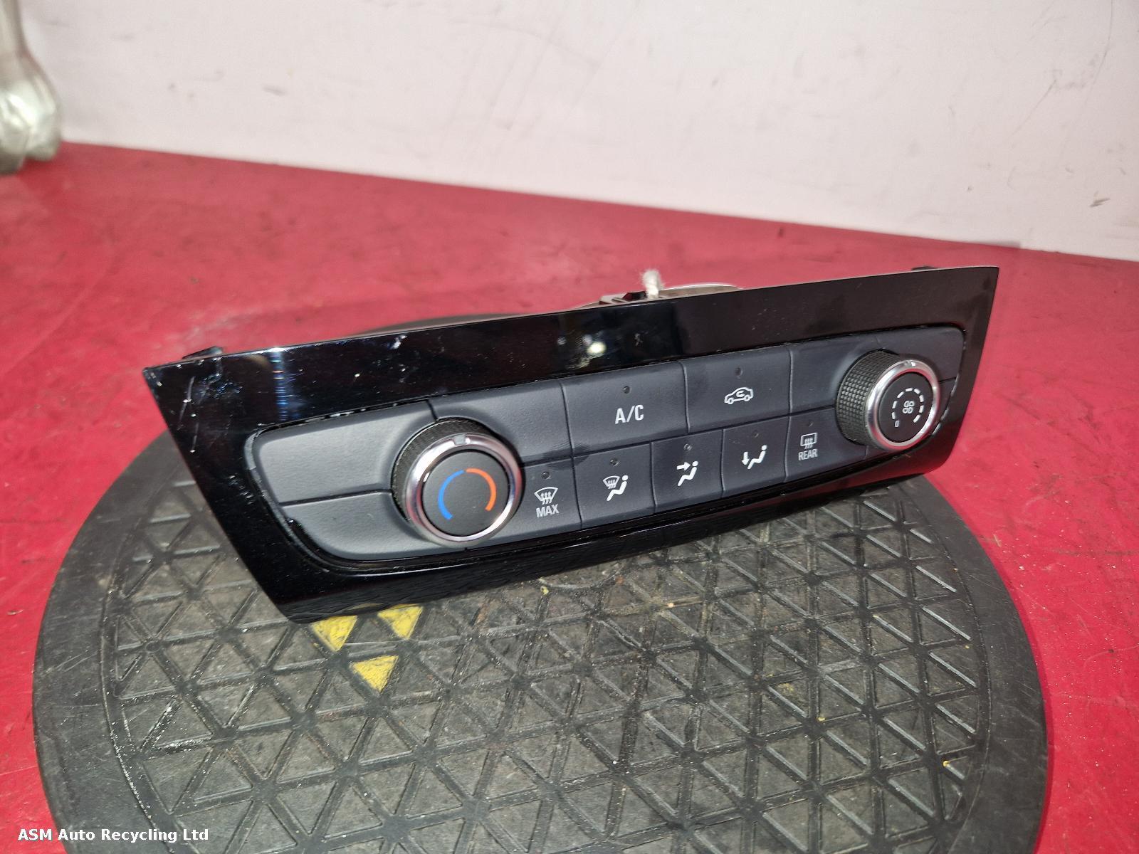 View Auto part Heater/AC Controller Vauxhall Corsa 2024
