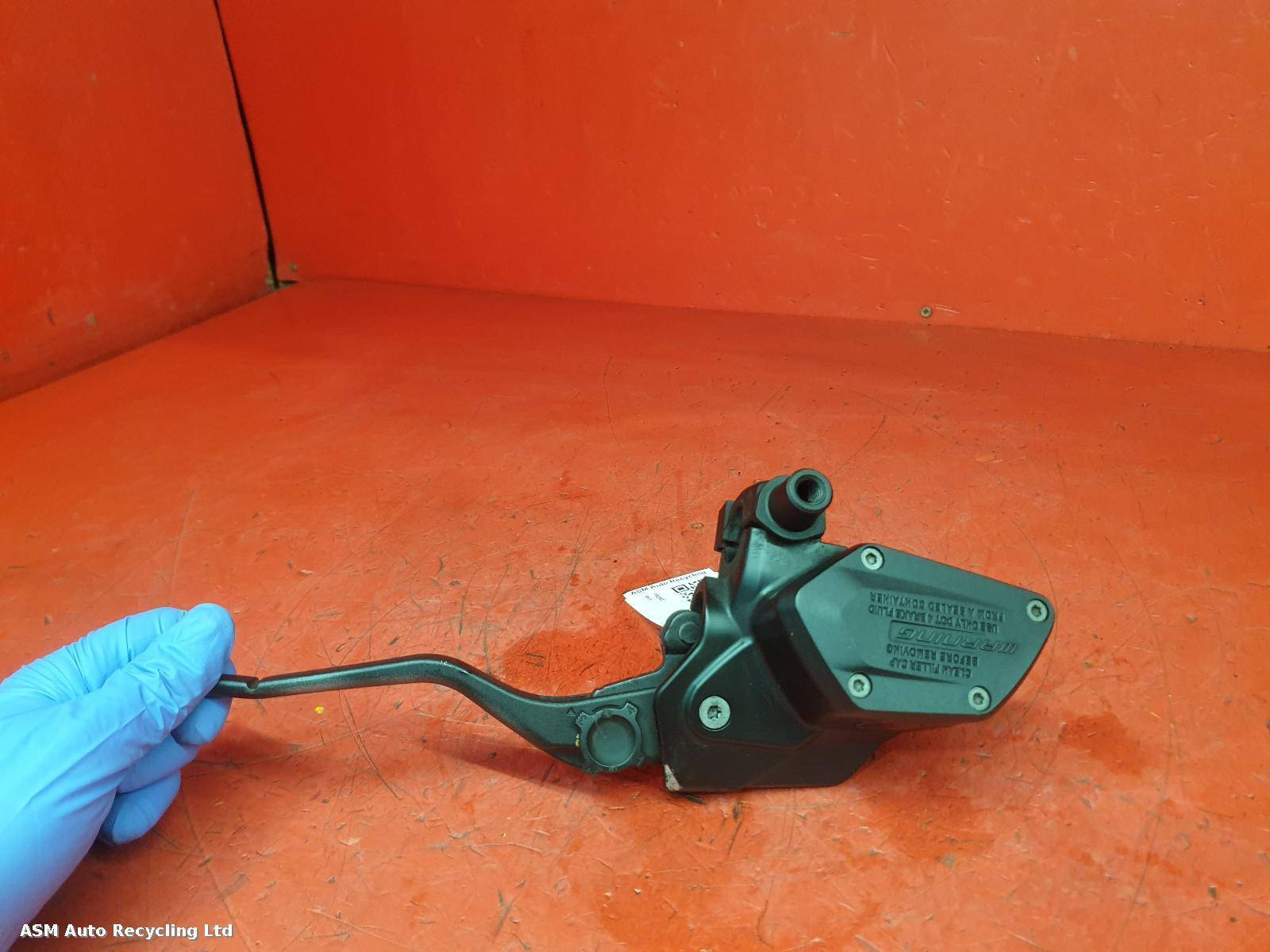 View Auto part Master Cylinder Bmw R1250 Gs Te 2018